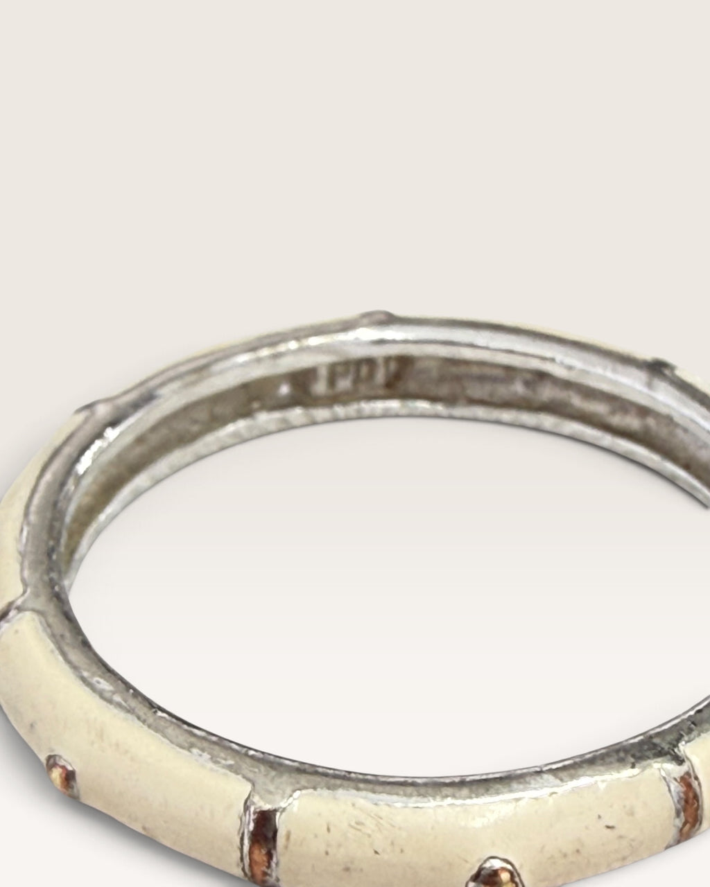 Premier Designs White Enamel Silver Tone Ring - Pre-Loved