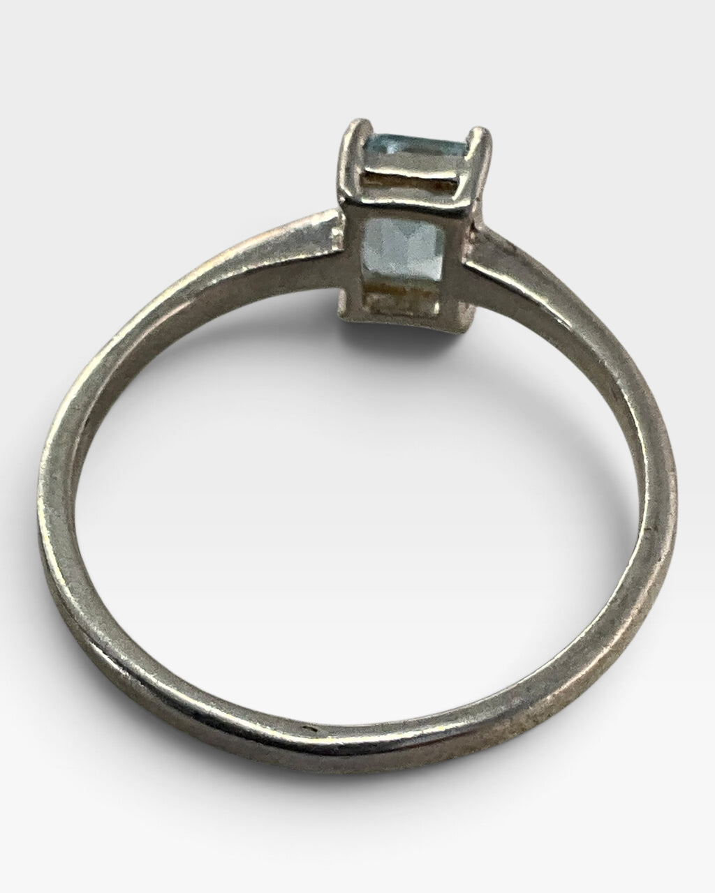Sterling Silver Sky Blue Topaz Gemstone Ring - Pre-Loved