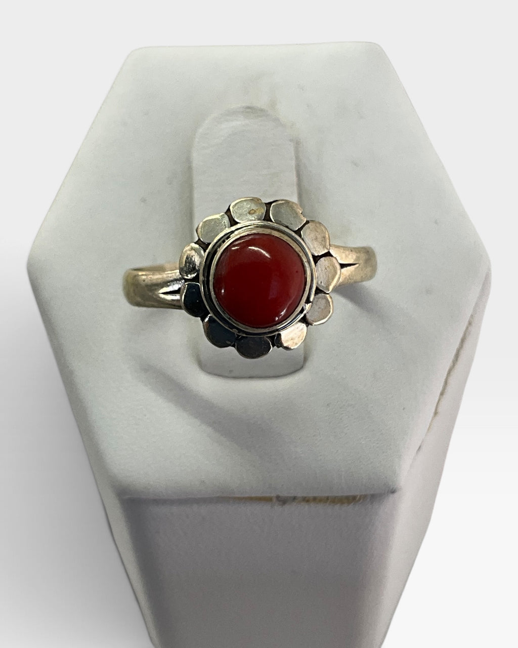 Sterling Silver Flower Design Coral Gemstone Ring - Pre-Loved