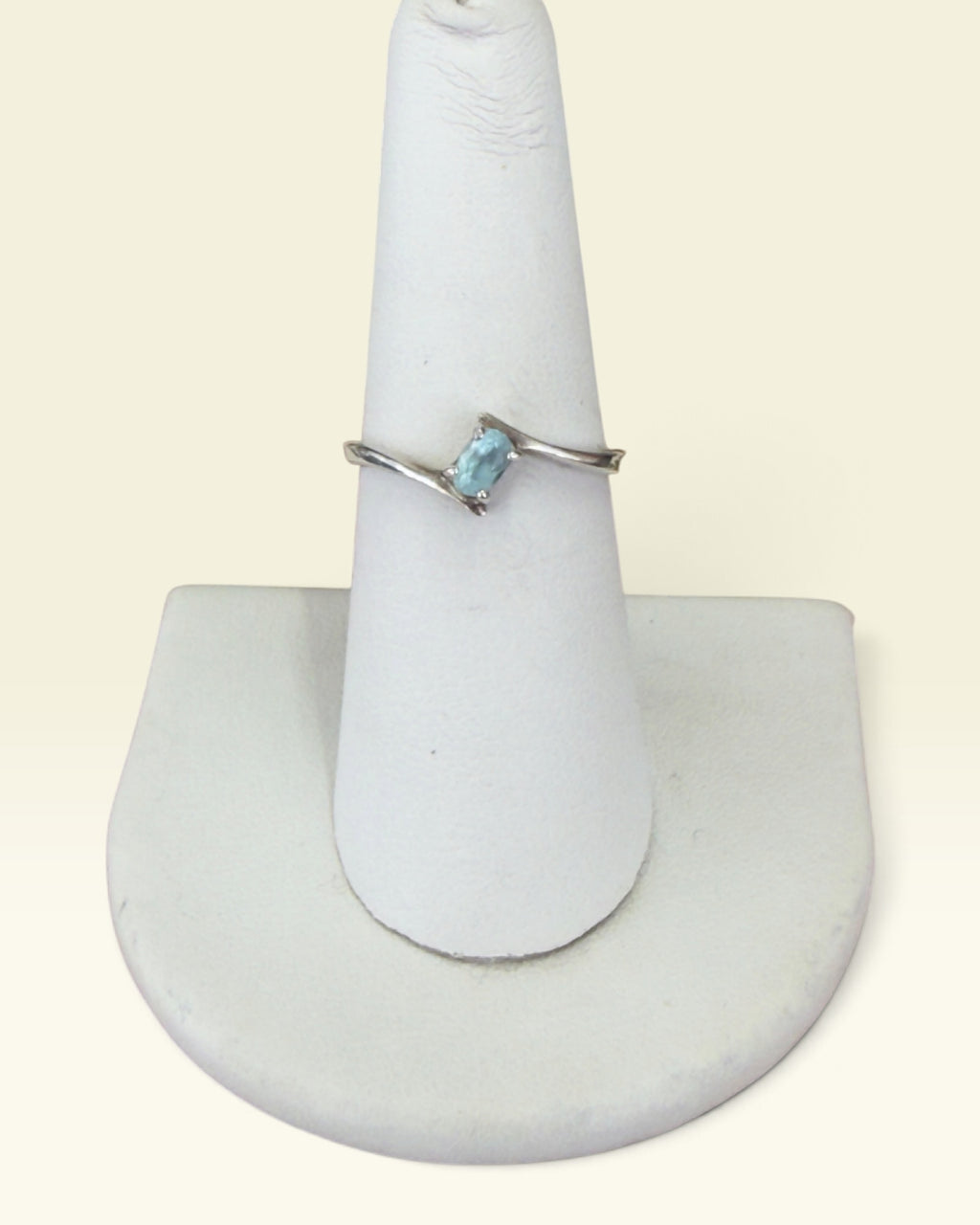 Sterling Silver Blue Topaz Gemstone Ring - Pre-Loved