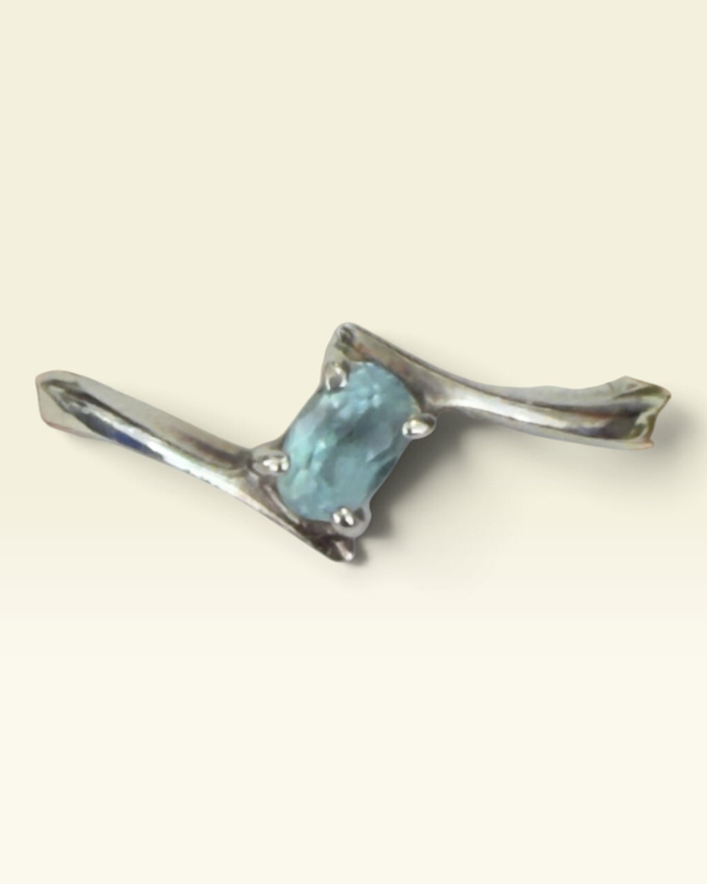 Sterling Silver Blue Topaz Gemstone Ring - Pre-Loved