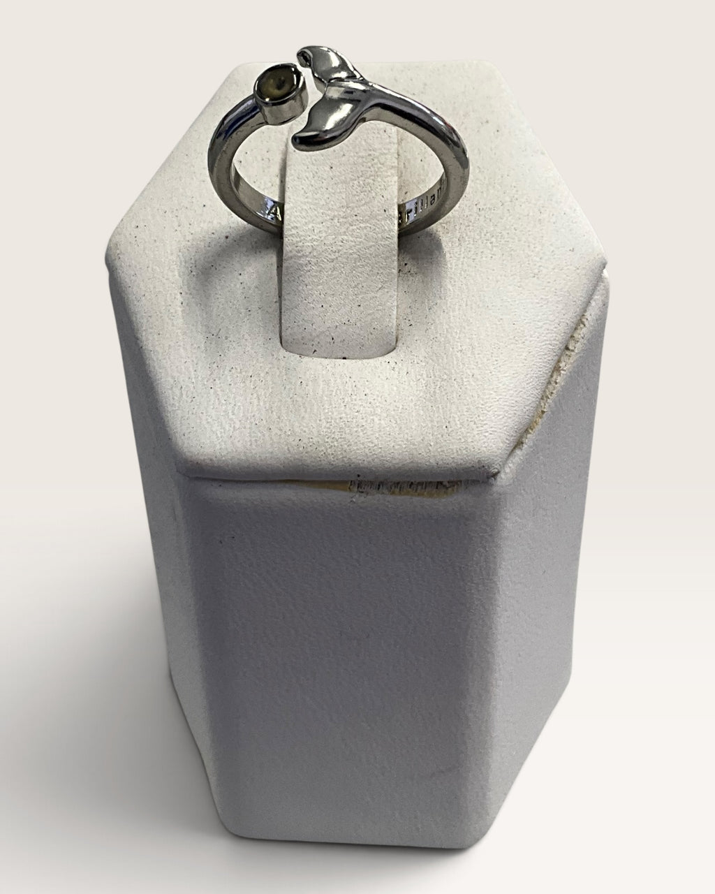 Adelante Brillante Silver Tone Whale Tale Ring - Pre-Loved