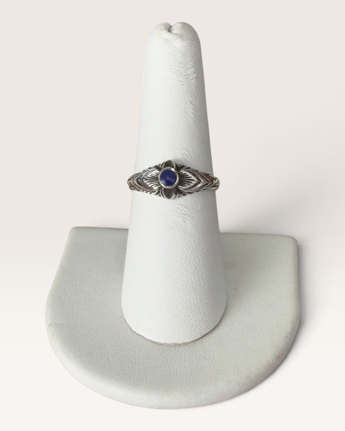 Sterling Silver Lapis Lazuli Gemstone Ring - Pre-Loved