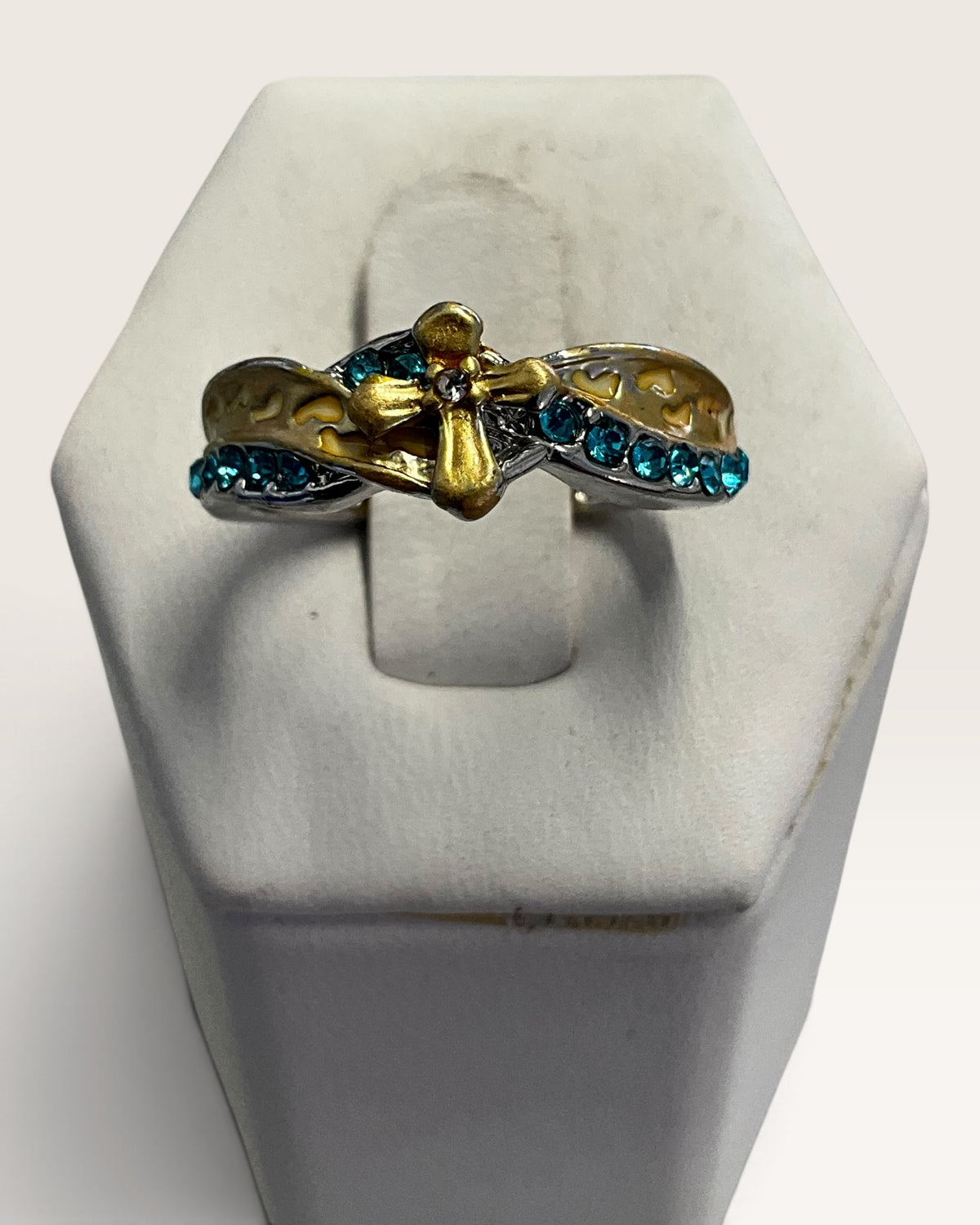 Handmade Zircon & Silver Mothers Ring - Pre-Loved