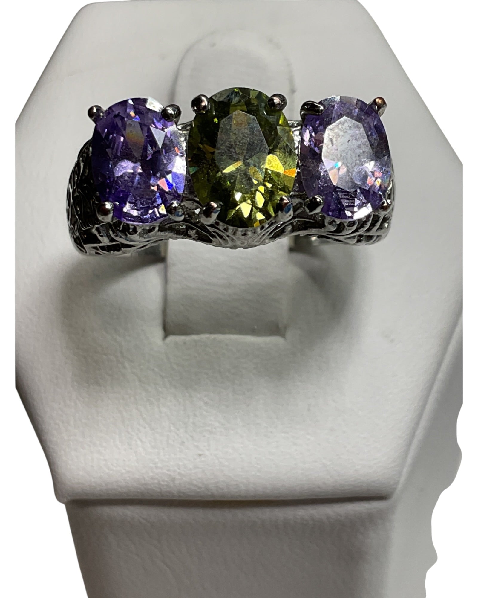 Peridot and Amethyst Sterling Silver Ring - Estate Sale (Great Condition)