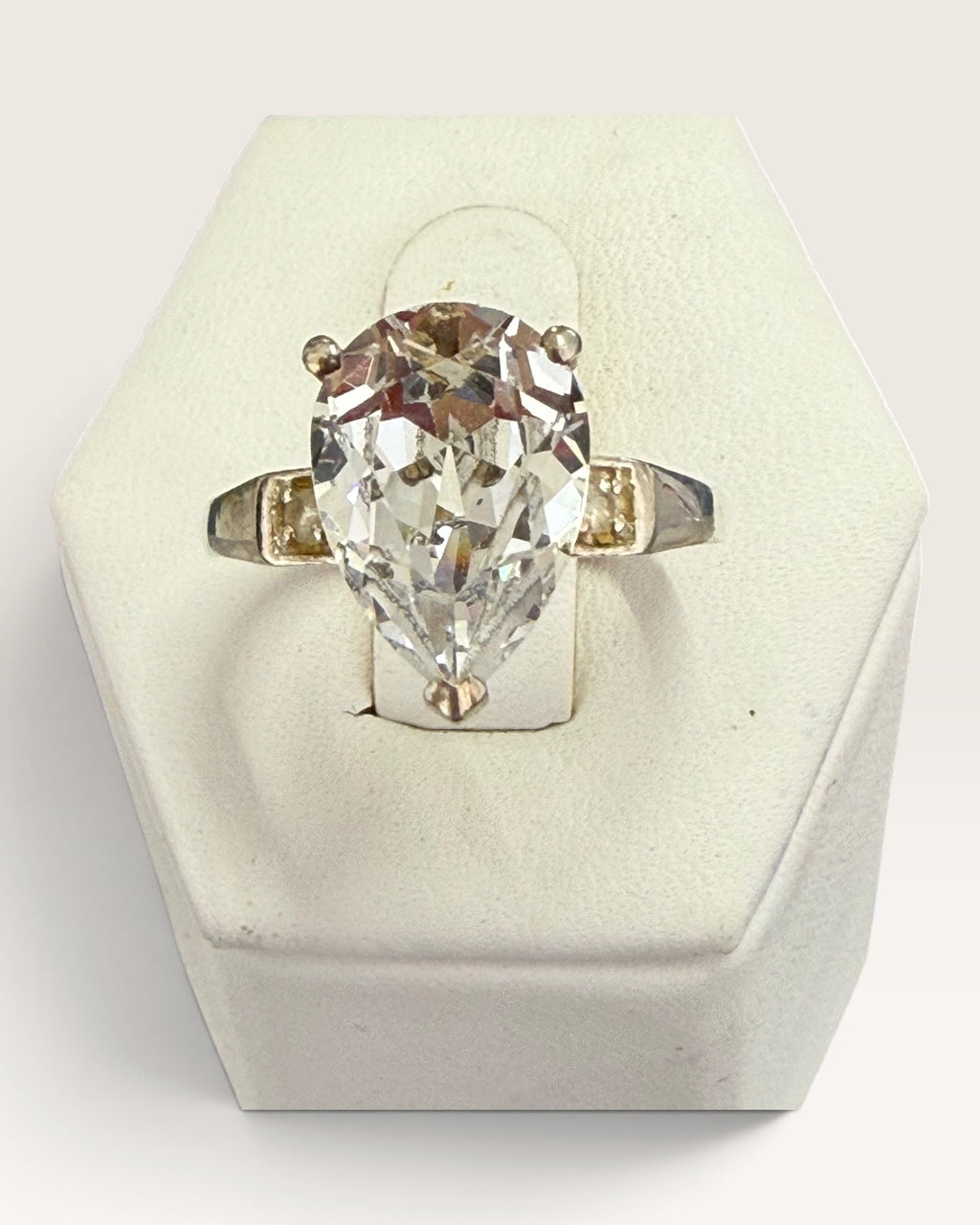 Sterling Silver Cubic Zirconia Pear Shaped Ring - Pre-Loved