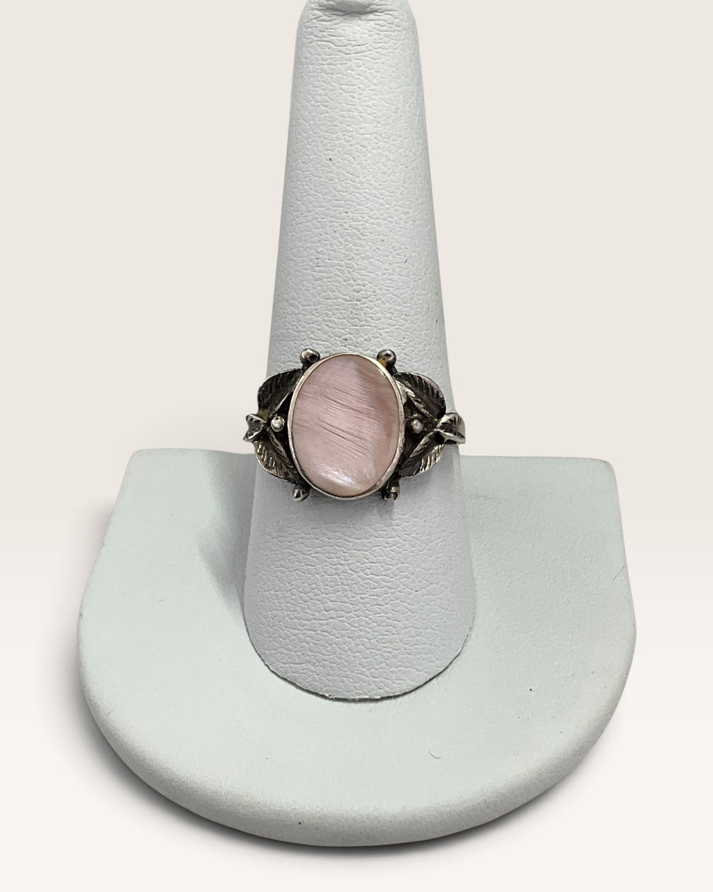 Sterling Silver Mother of Pearl Gemstone Ring - Pre-Loved