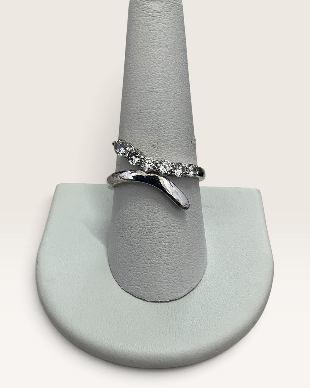 Sterling Silver Six Stone Cubic Zirconia Ring - Pre-Loved