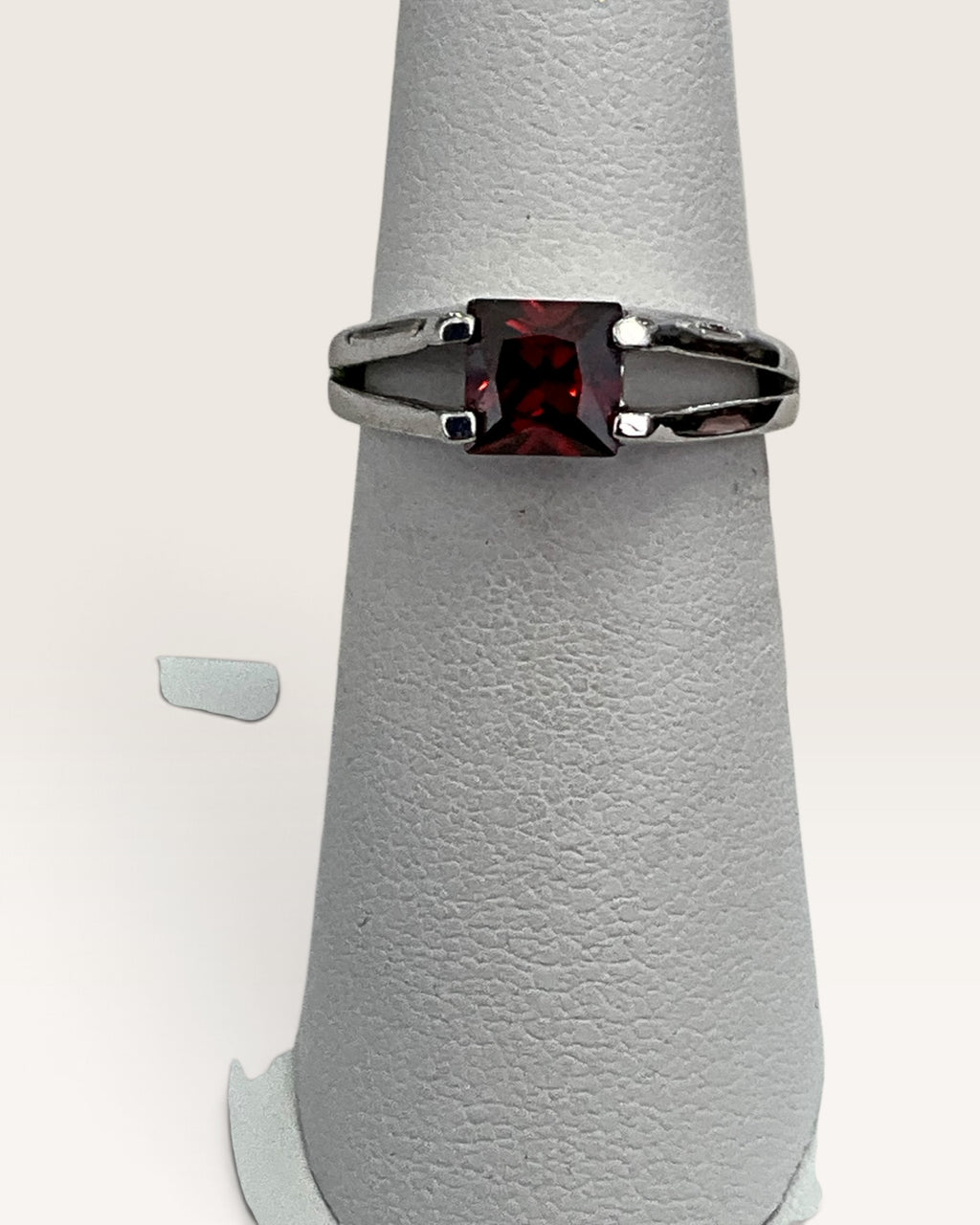 Sterling Silver Garnet Cubic Zirconia Ring - Pre-Loved