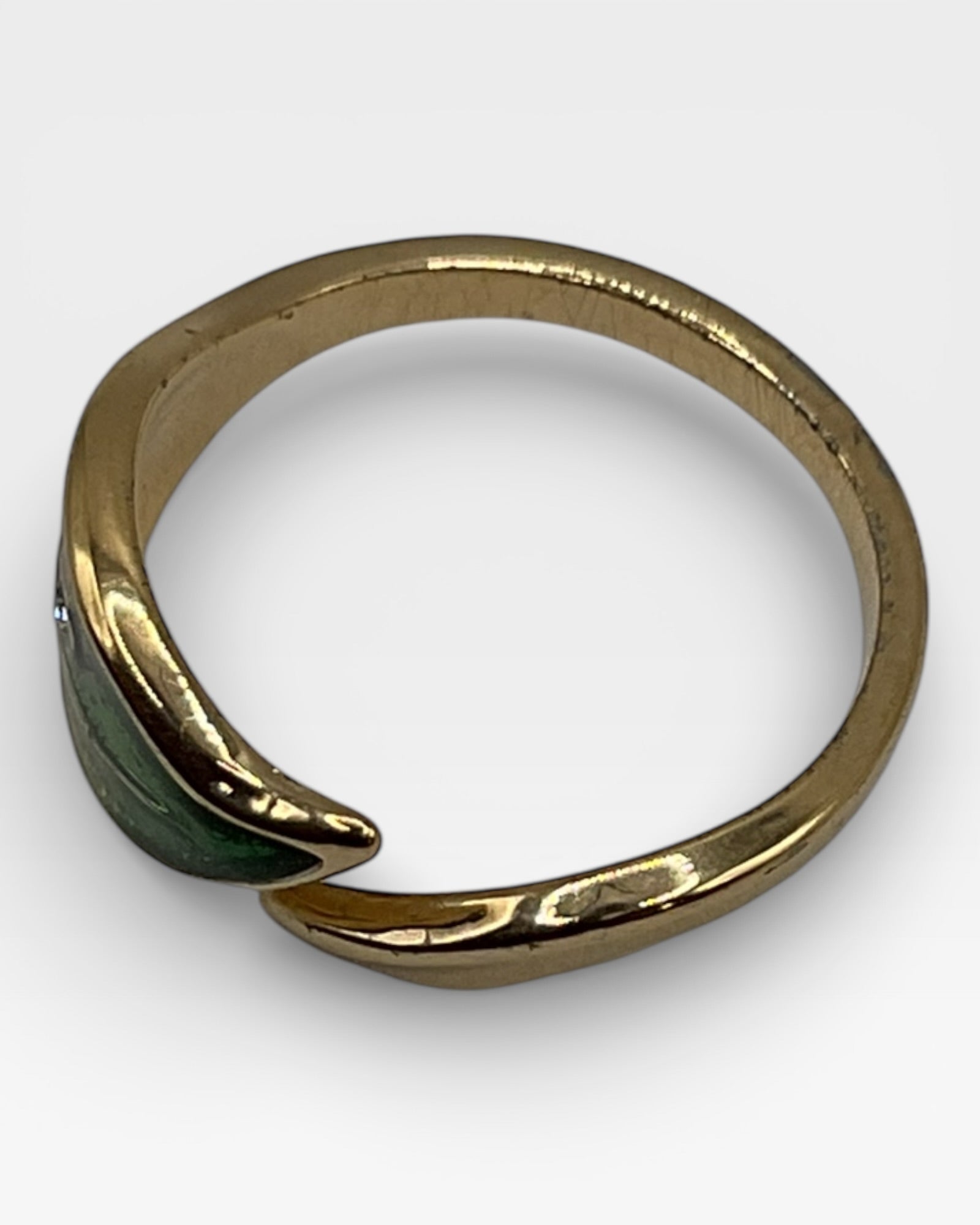 Avon Leaf Glow By Pass Glow Ring - Estate Sale (Great Condition)