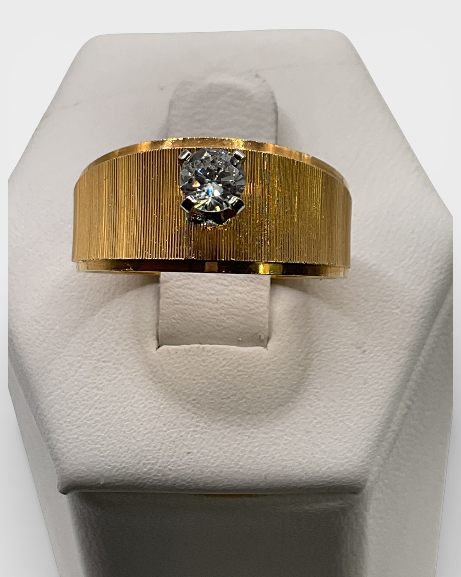 Solitaire Band Ring - Estate Sale (Great Condition)