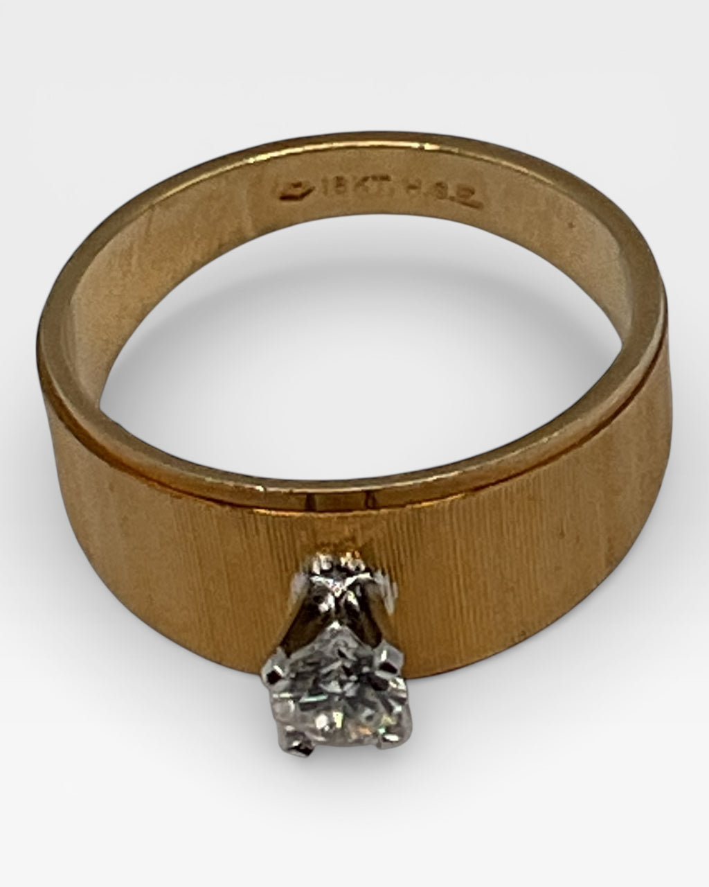 Solitaire Band Ring - Estate Sale (Great Condition)