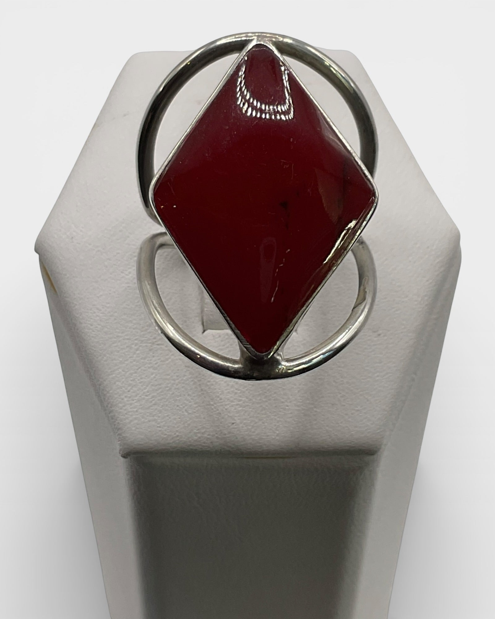 Carnelian Gemstone Ring - Estate Sale (Great Condition)