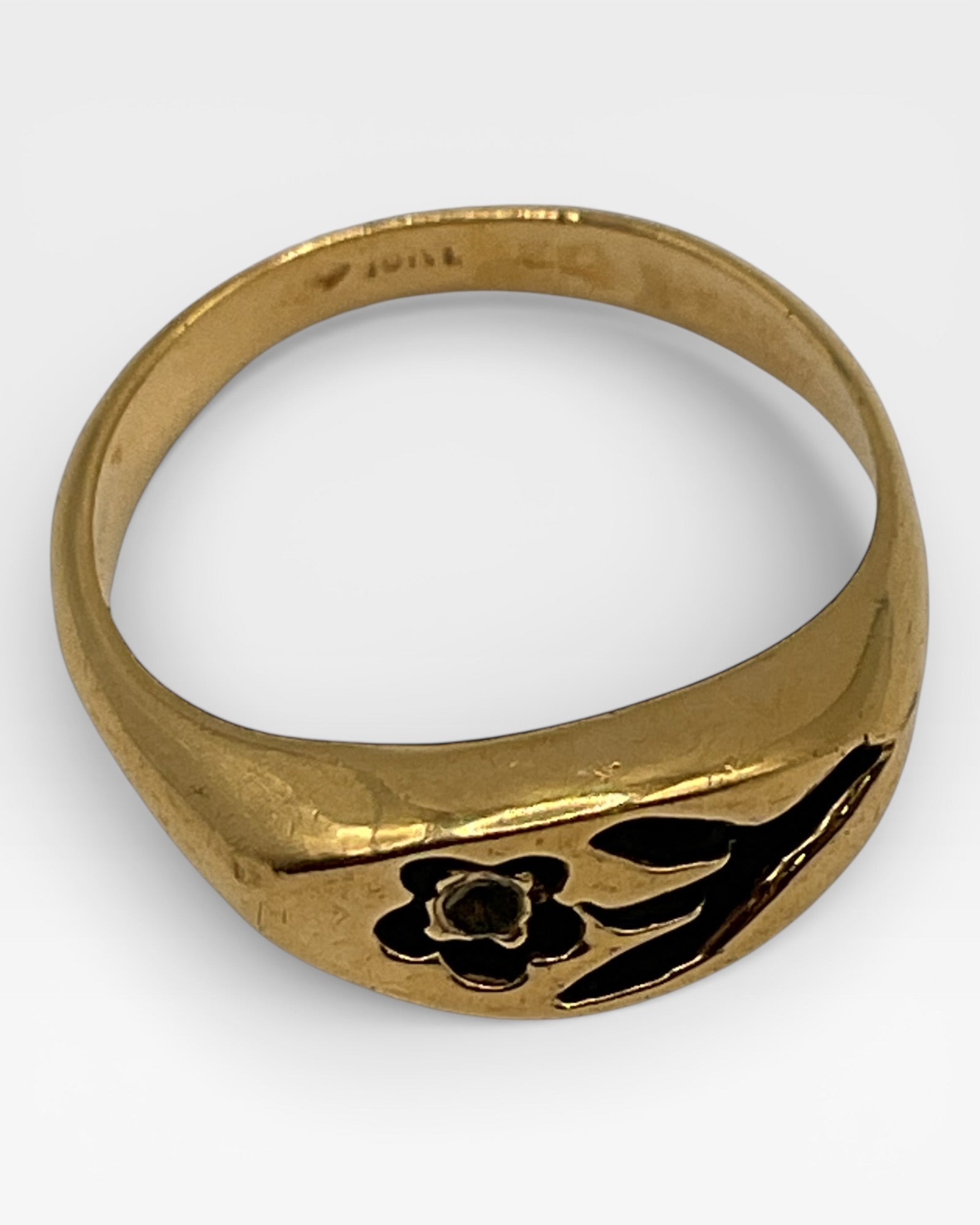Vintage 1980's Flower Ring - Estate Sale (Great Condition)