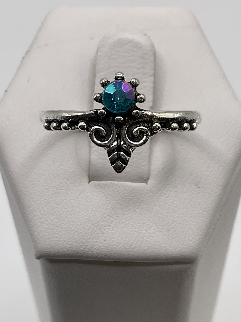 Blue Topaz Pointed Ring - Estate Sale (Great Condition)