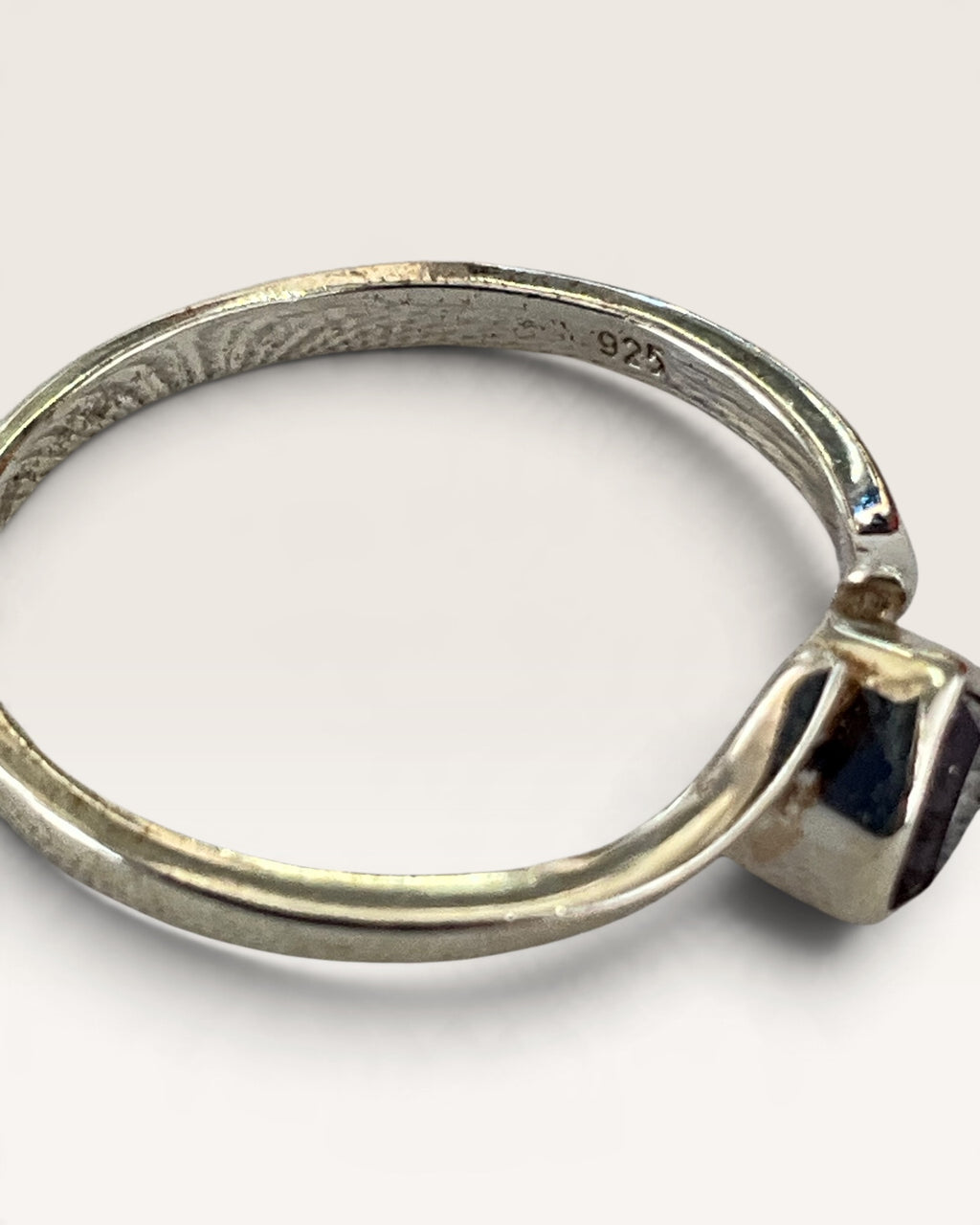 Sterling Silver Amethyst Gemstone Ring