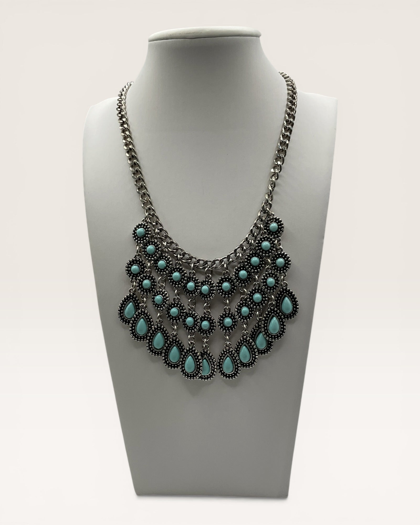 Howlite Chain Necklace - Estate Sale (Great Condition)