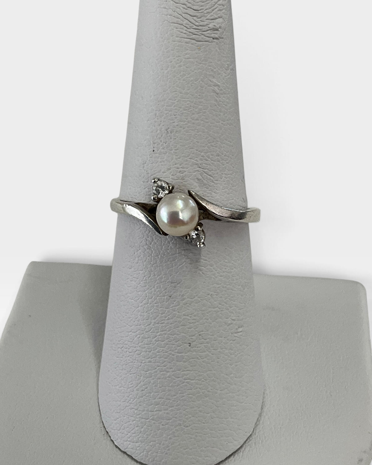 Sterling Silver Pearl & CZ Ring - Pre-Loved