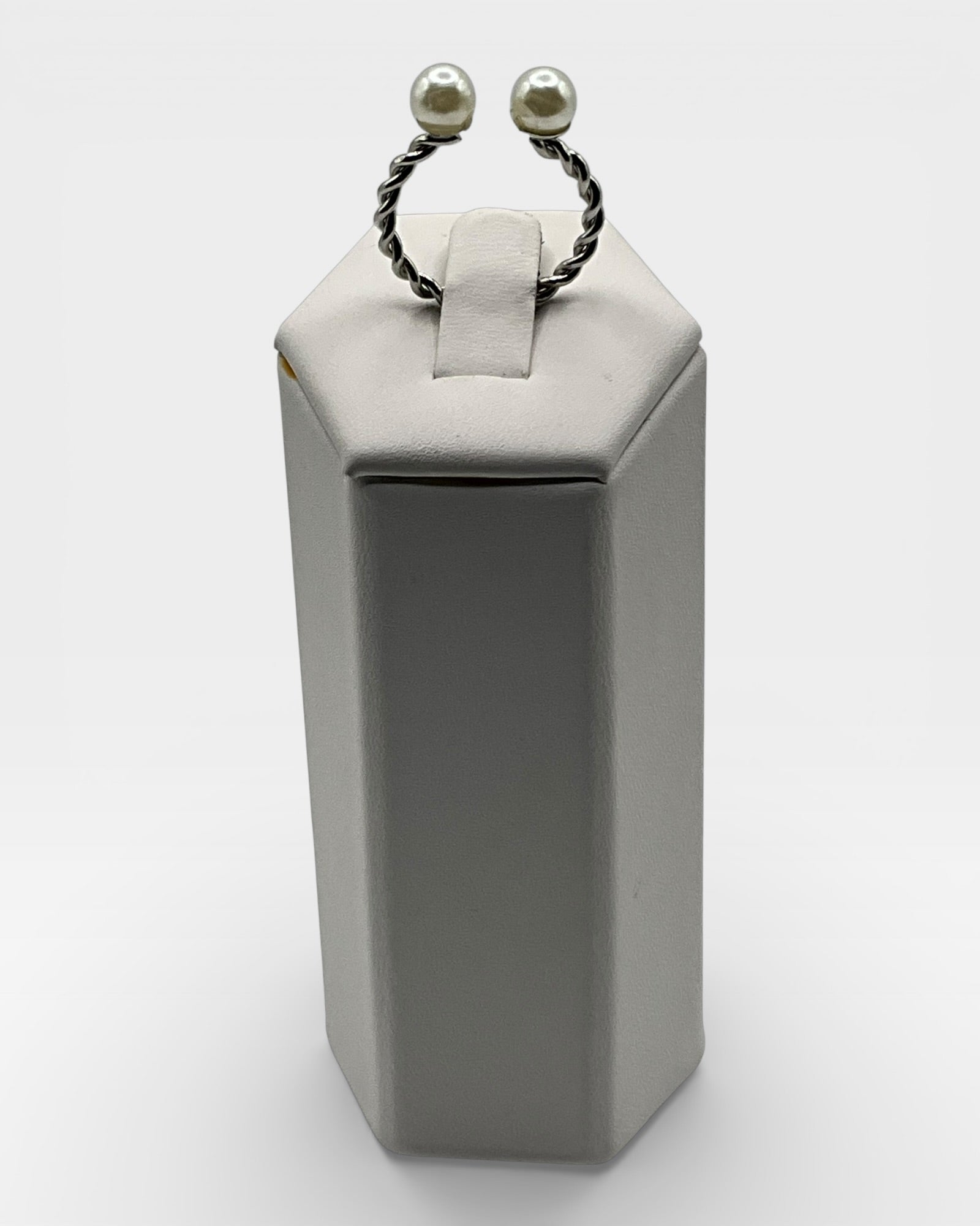 Faux Pearl Bypass Ring - Estate Sale (Great Condition)