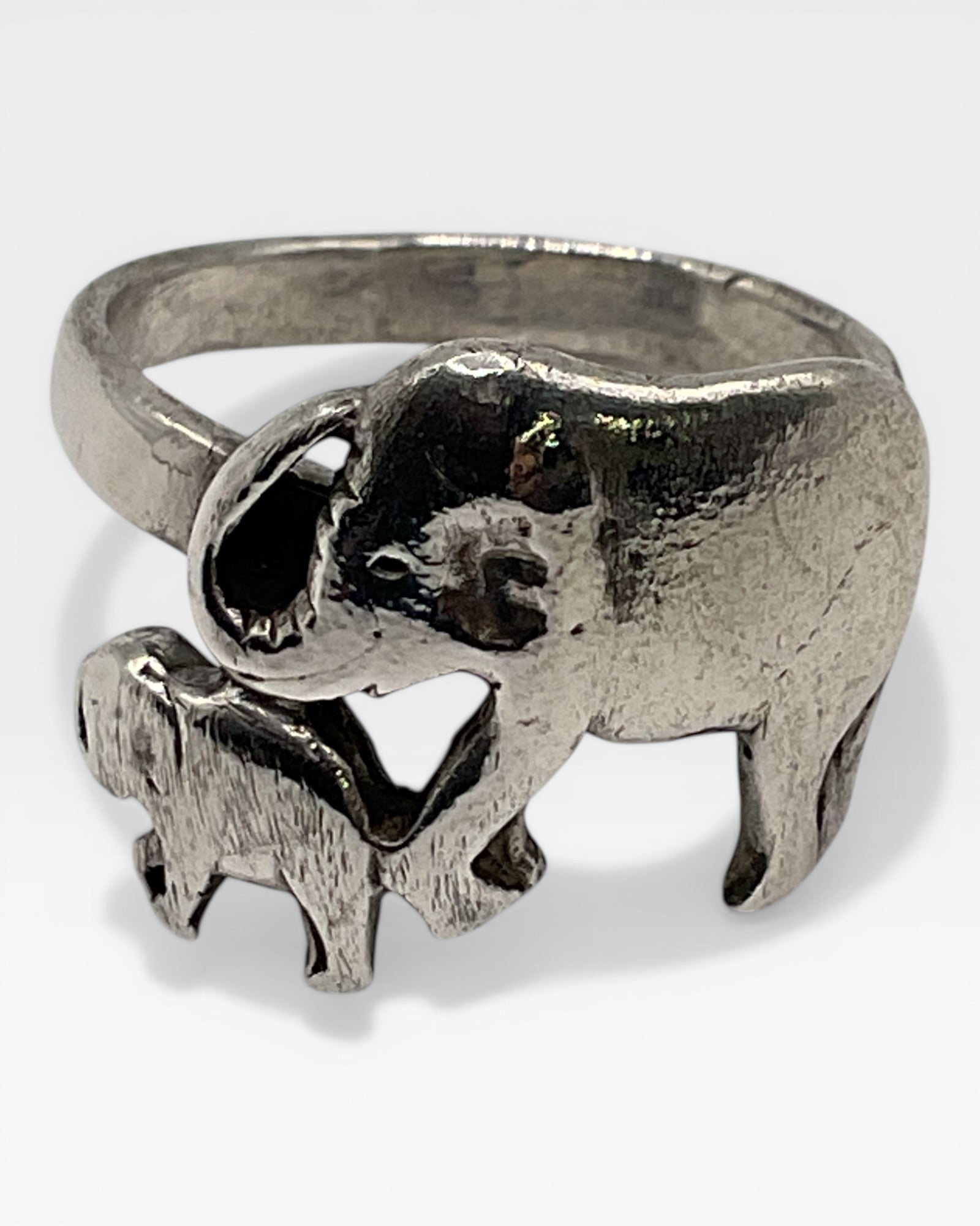Mother & Baby Elephant Ring - Estate Sale (Great Condition)