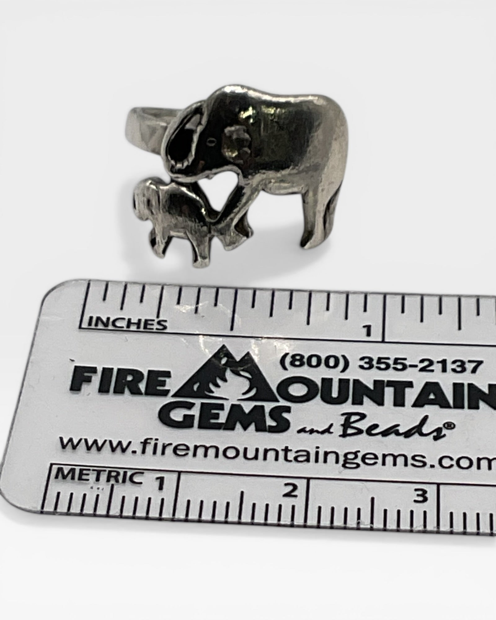 Mother & Baby Elephant Ring - Estate Sale (Great Condition)