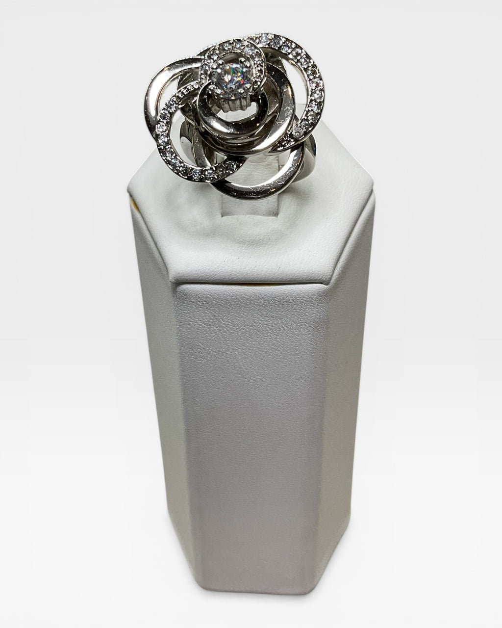 Halo Swirl Ring - Estate Sale (Great Condition)