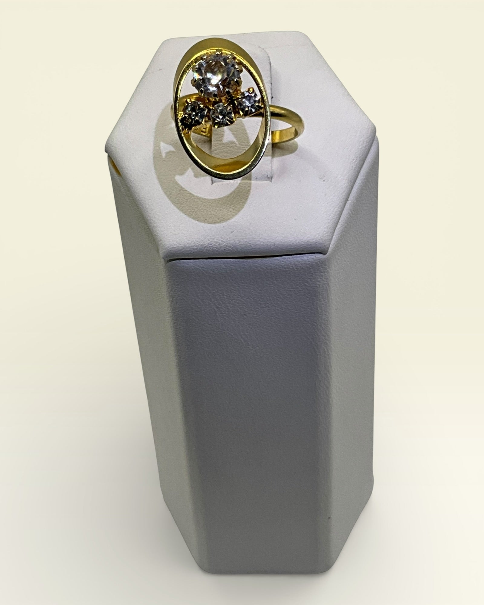 Circle Ring - Estate Sale (Great Condition)