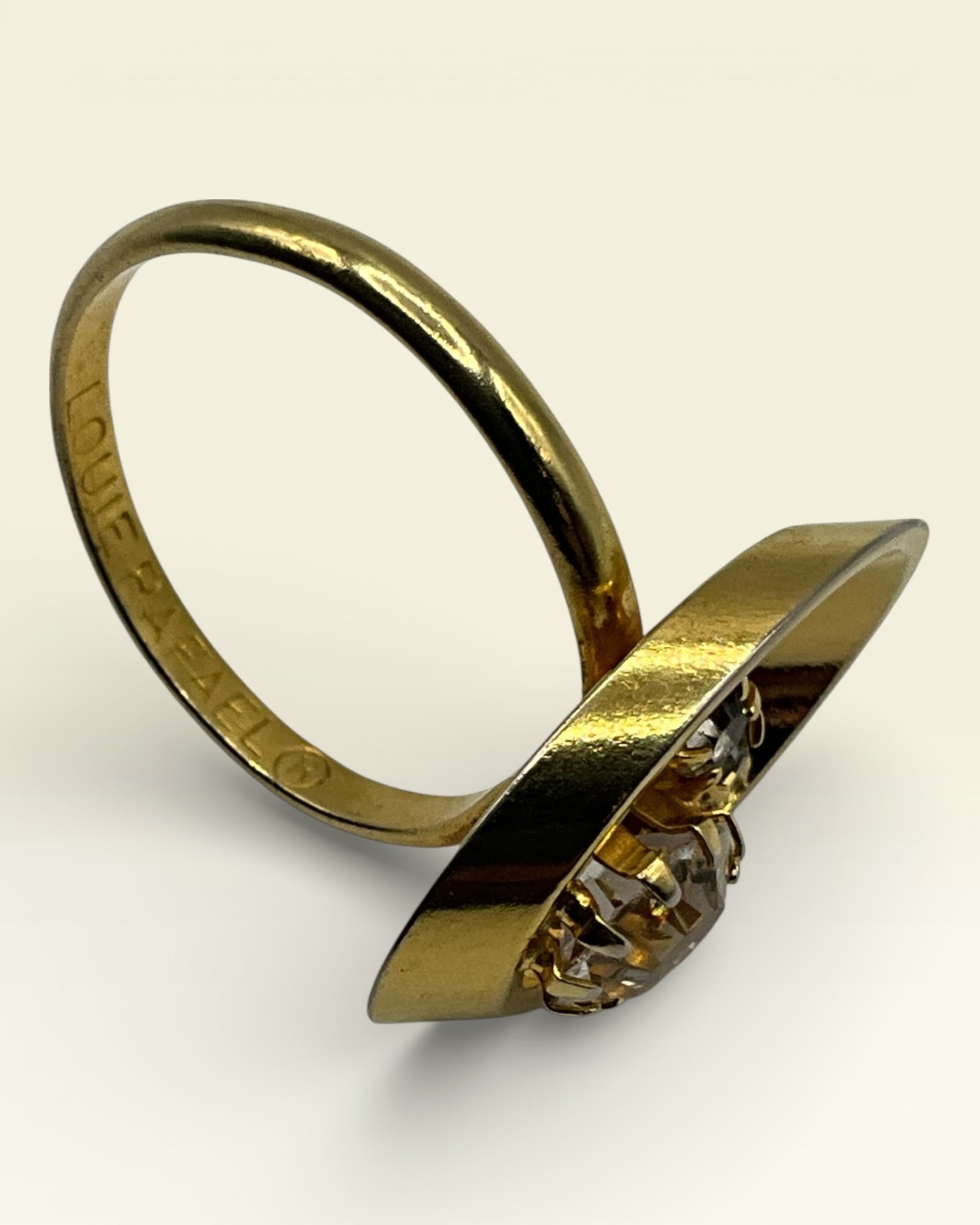 Circle Ring - Estate Sale (Great Condition)