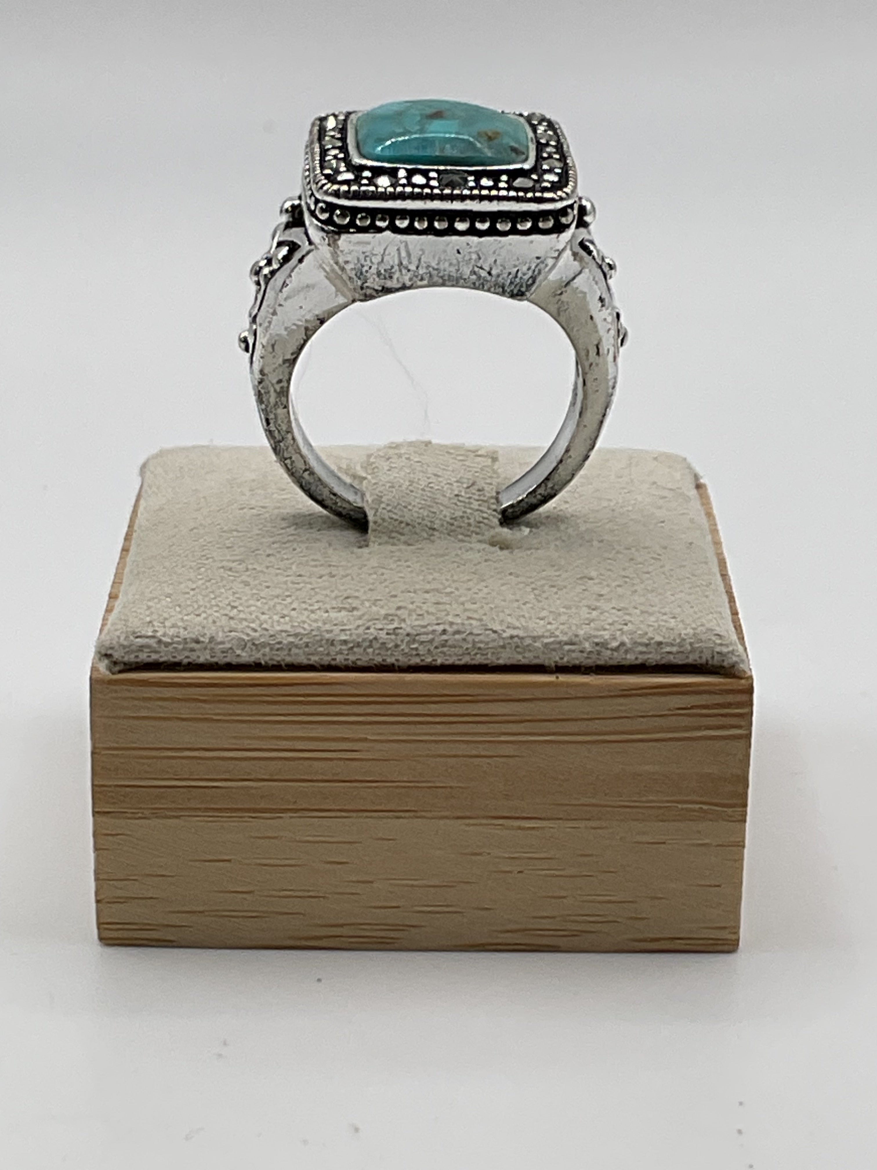 Sterling Silver Turquoise Ring | Thai Artisan Marcasite Style - Estate Sale (Great Condition)
