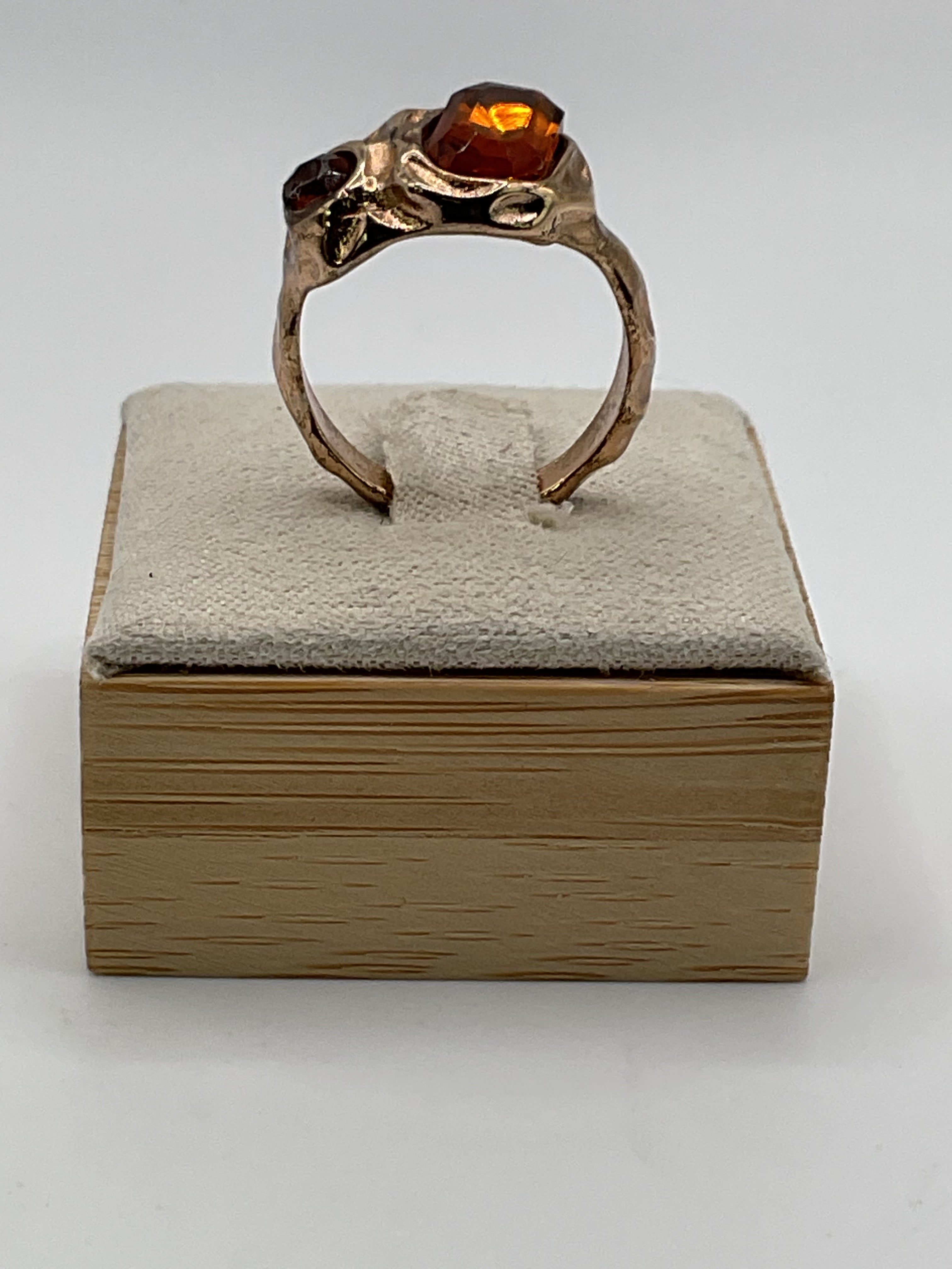 Unique Organic Ring with Amber-Toned Glass Gemstones Stackable Ring - Estate Sale (Great Condition)