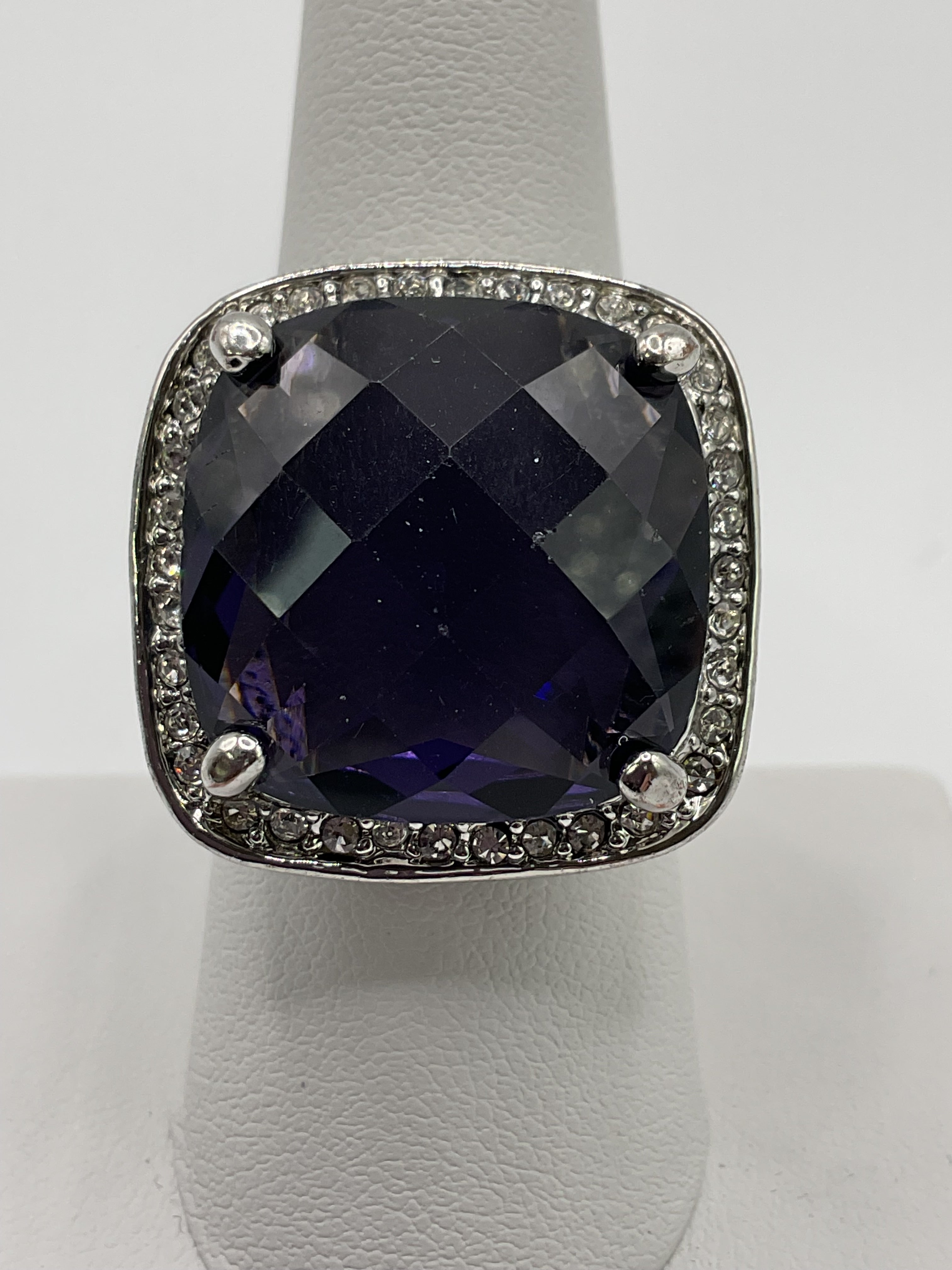 Vintage Princess Amethyst Silver Toned Ring - Estate Sale (Great Condition)