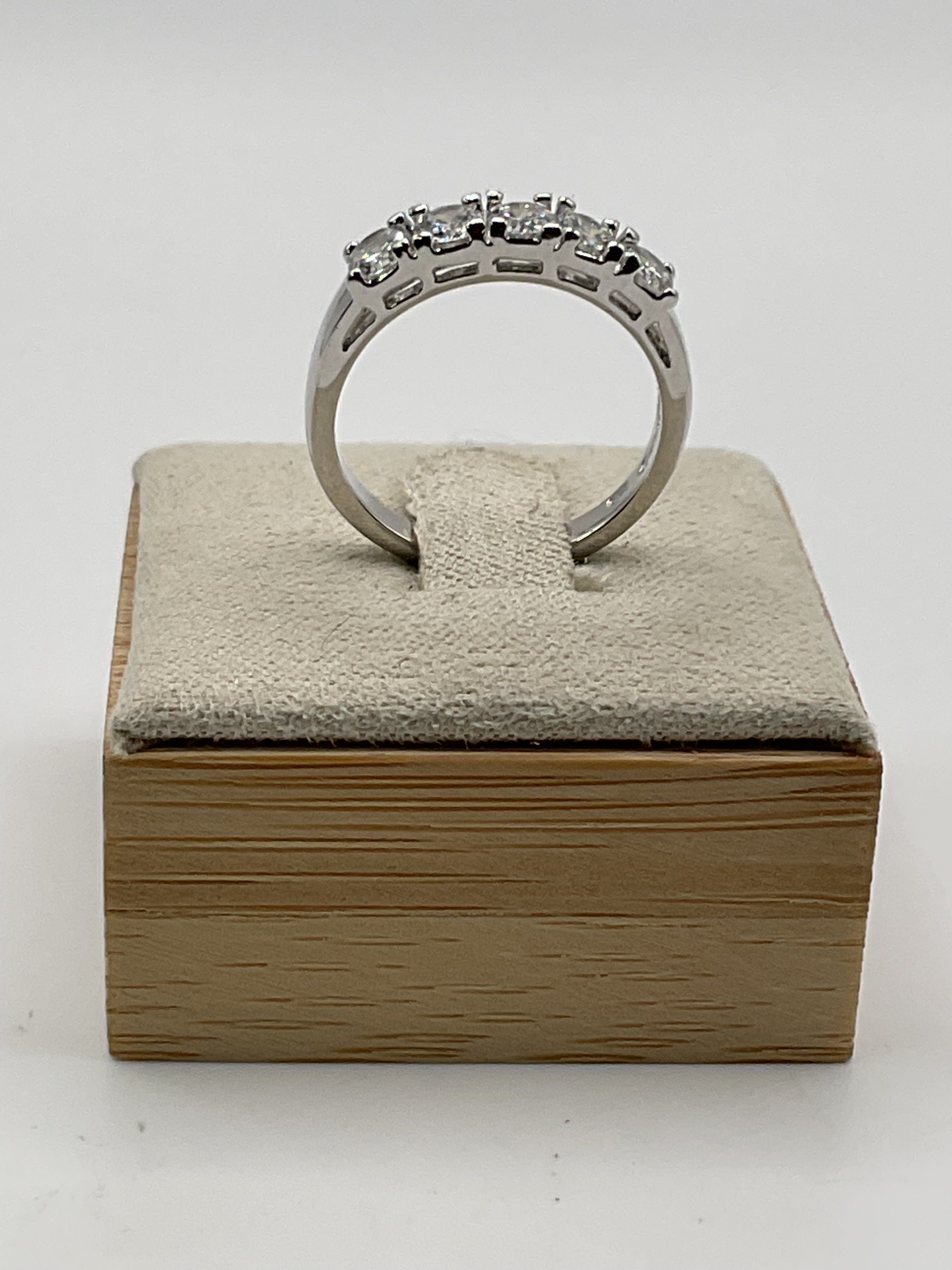 Avon Sparkling Eternity Band Ring | Silver Tone CZ Rhinestone Wedding Style Ring - Estate Sale (Great Condition)