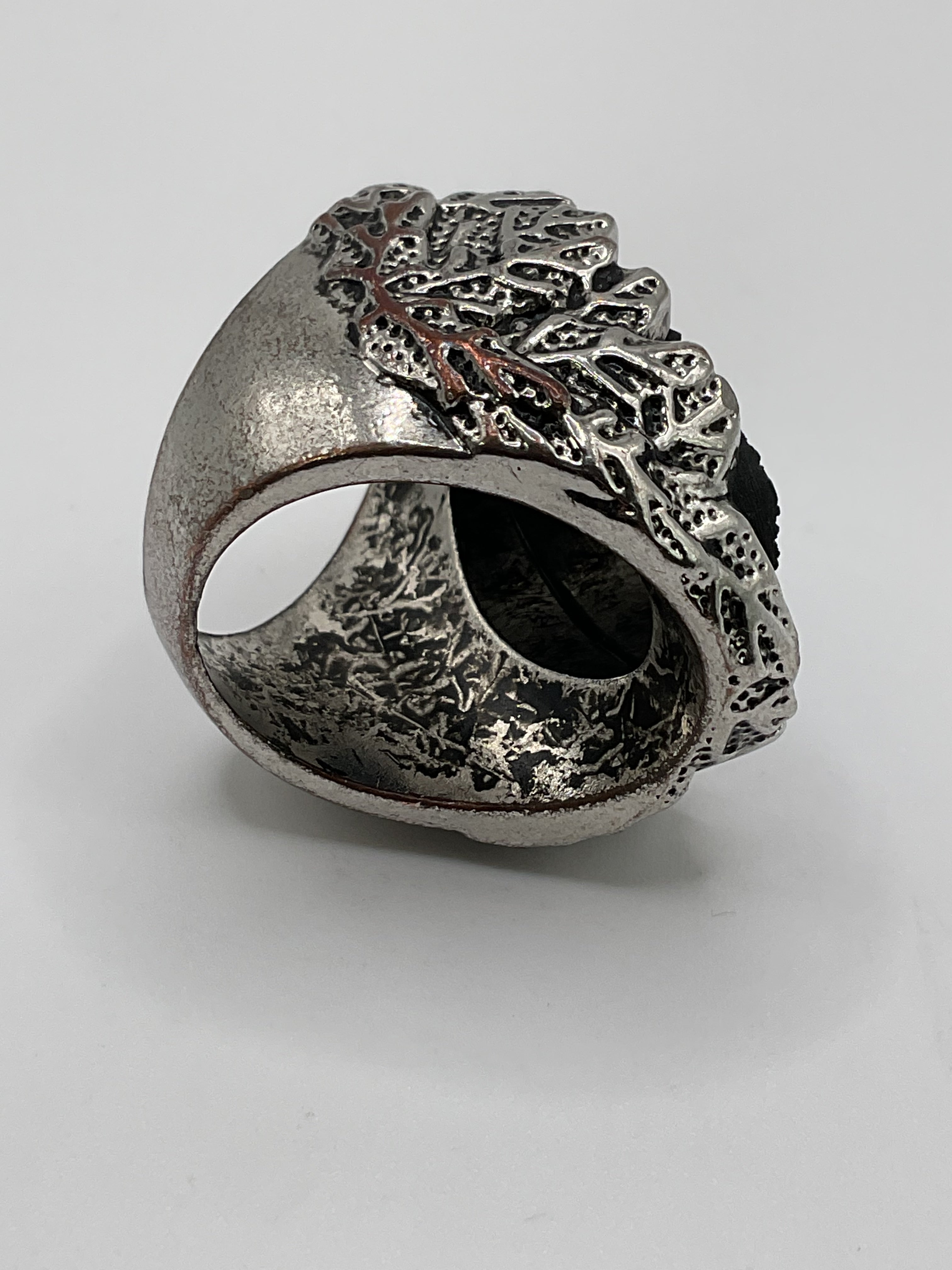 Vintage 1980s Shimmering Stone Ring: Silver-tone Ring- Estate Sale (Great Condition)