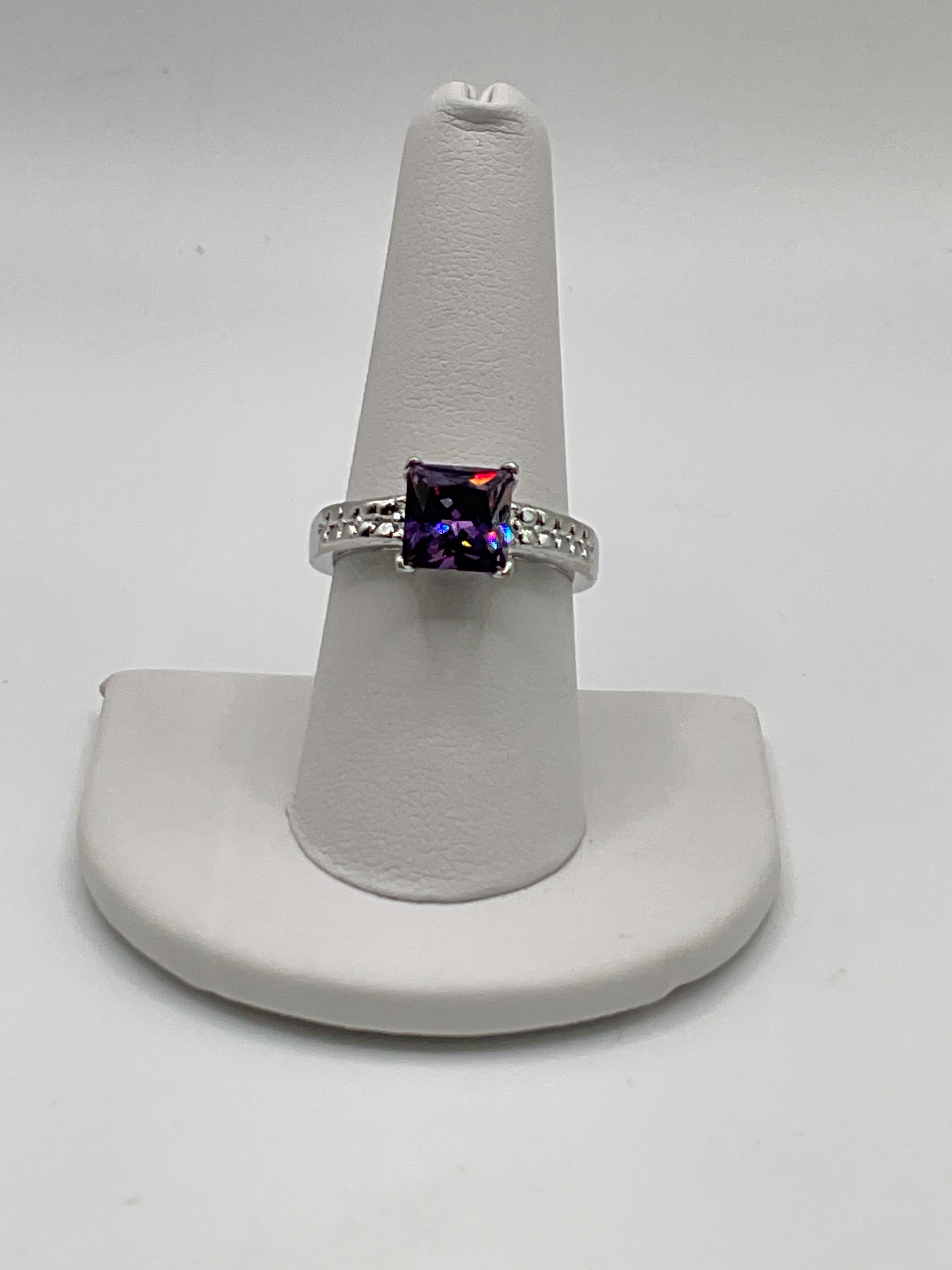Color-Shift Violet Blue Statement Ring | Pavé Band in Silver Tone - Estate Sale (Great Condition)
