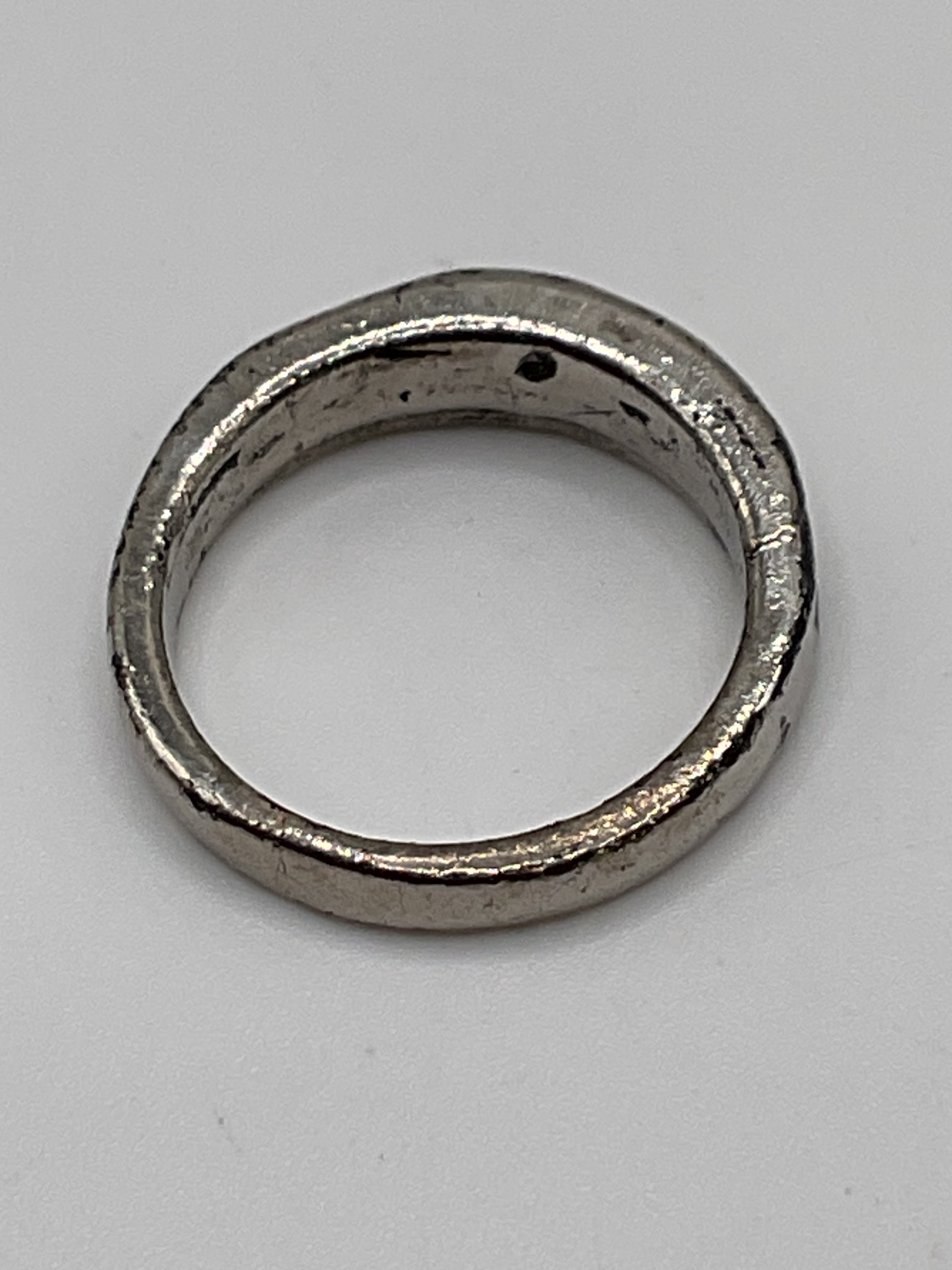 Southwestern Inlay Band Ring Fair Vintage Silver-Tone - Estate Sale (Fair Condition)