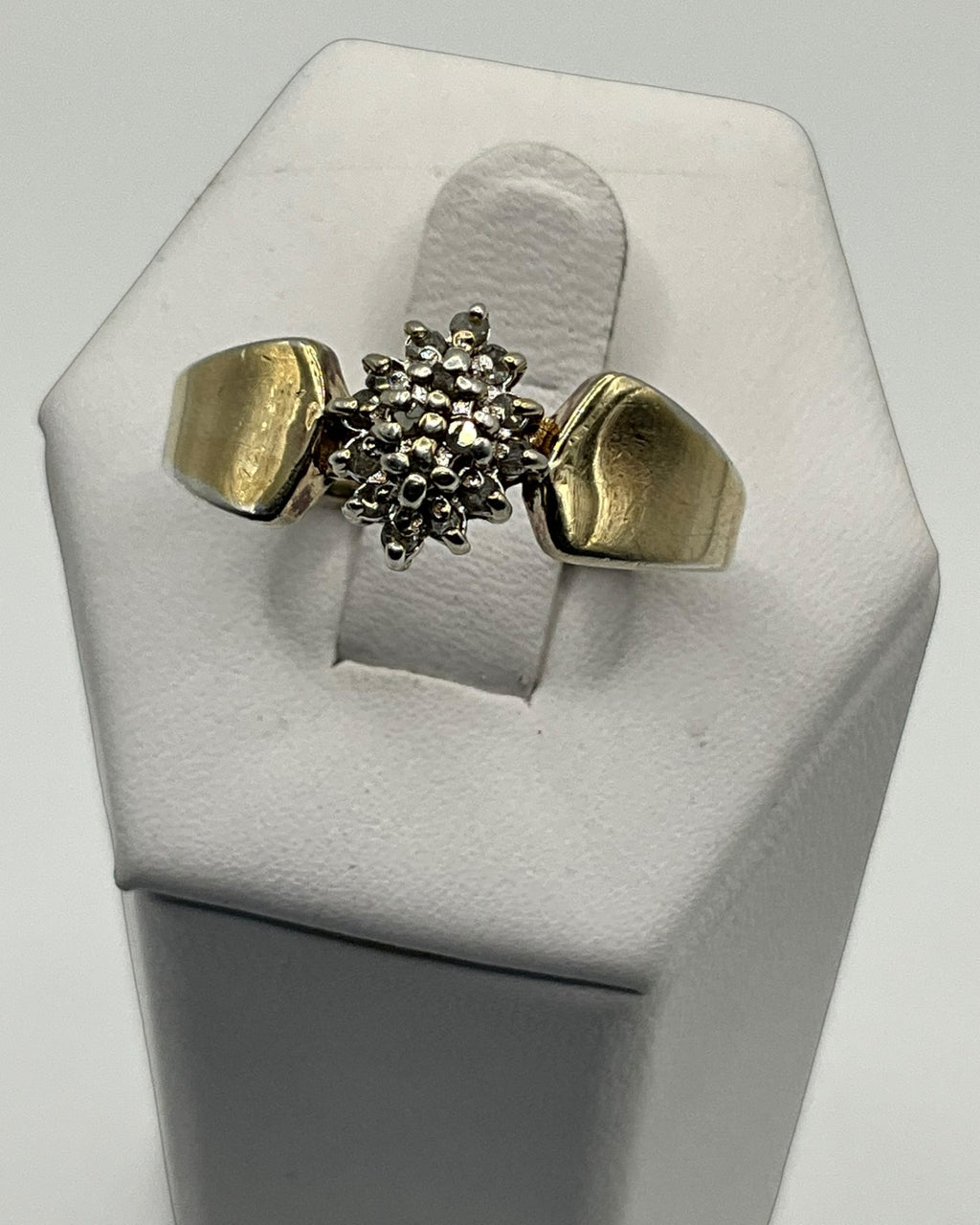 Gold Solitaire Diamond Ring - Estate Sale (Great Condition)