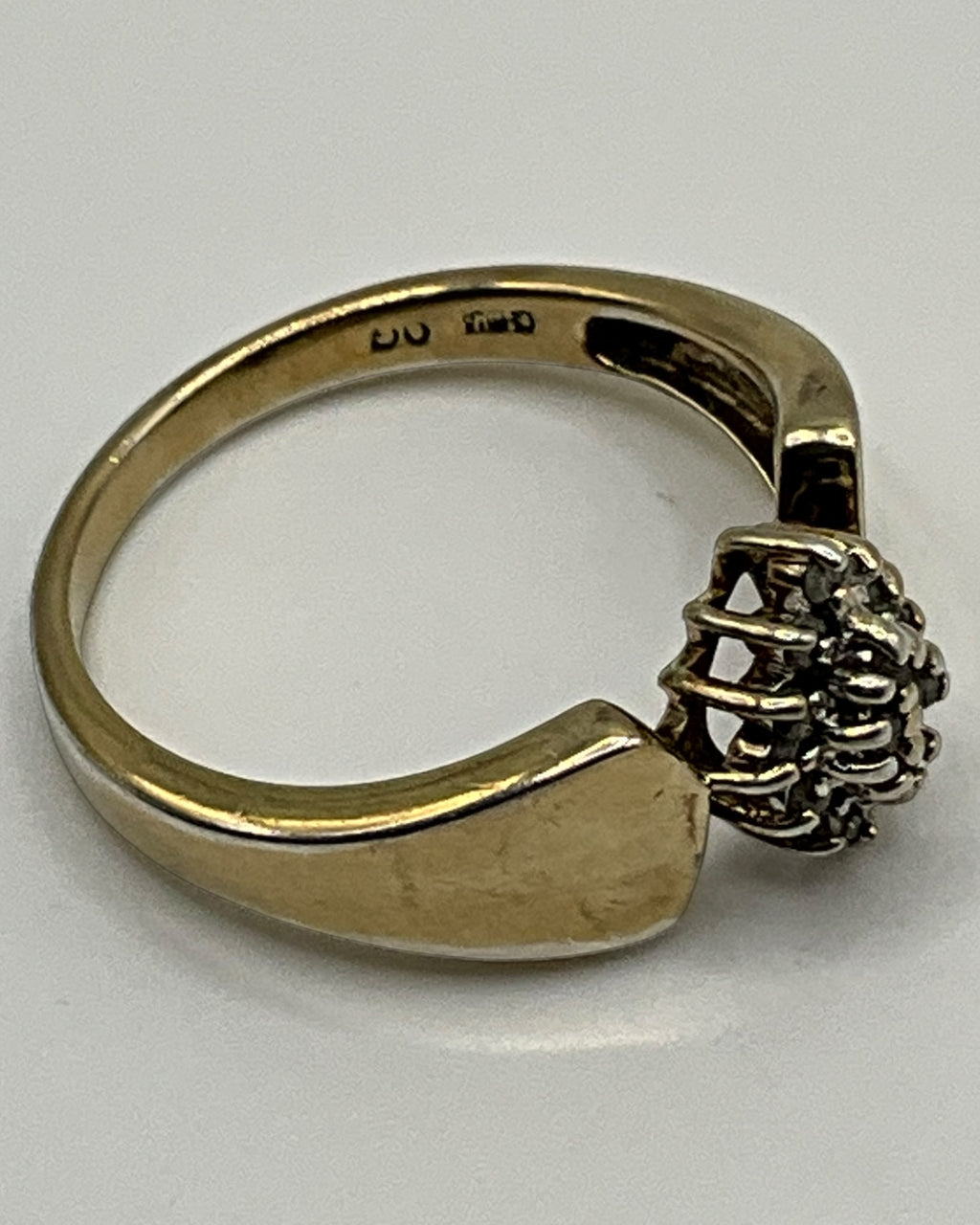 Gold Solitaire Diamond Ring - Estate Sale (Great Condition)