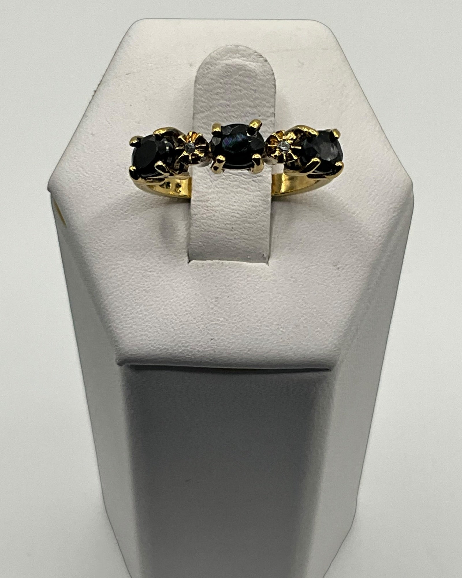 Diamond and Blue Sapphire Gemstone Ring  - Estate Sale (Great Condition)