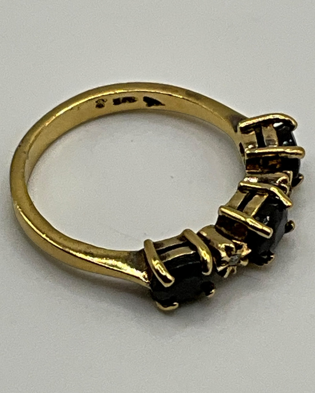 Diamond and Blue Sapphire Gemstone Ring  - Estate Sale (Great Condition)