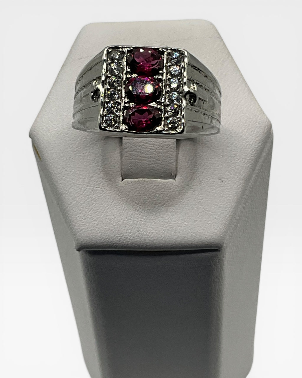 Orissa Rhodolite Garnet Ring - Estate Sale (Great Condition)