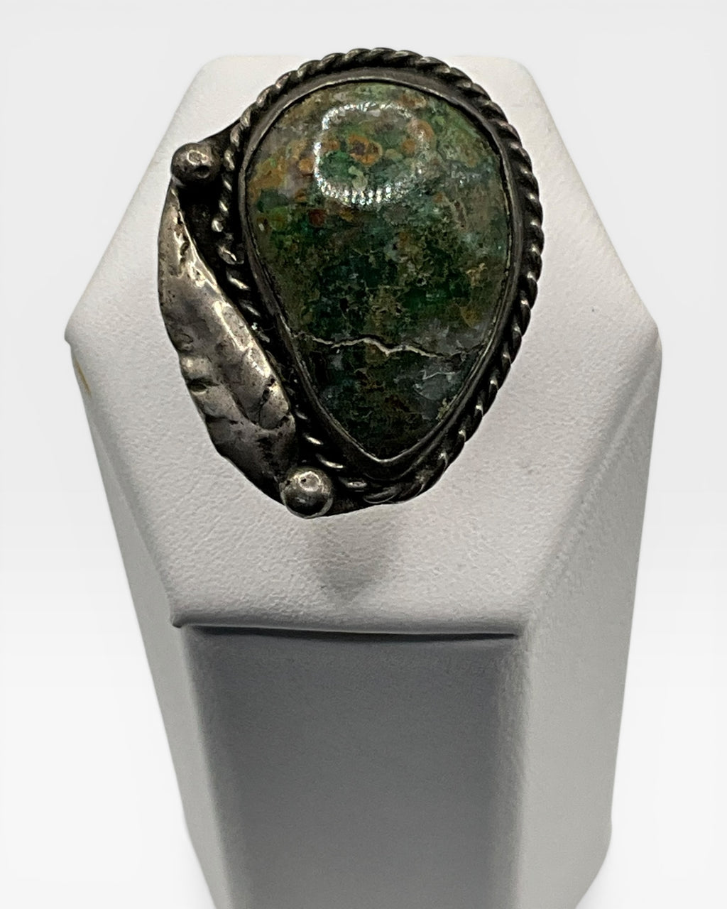 Green Jasper Vintage Navaho Ring - Estate Sale (Great Condition)