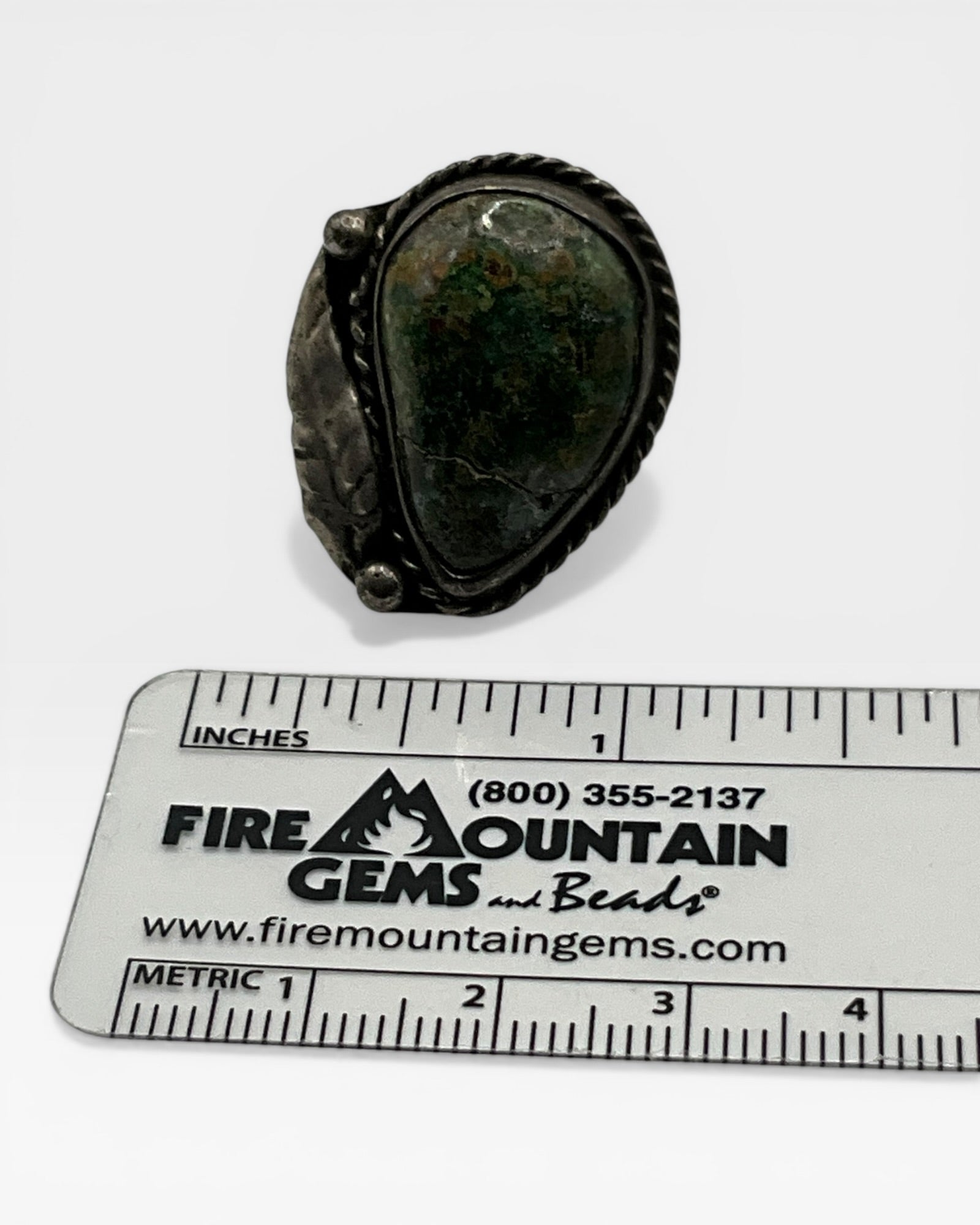 Green Jasper Vintage Navaho Ring - Estate Sale (Great Condition)