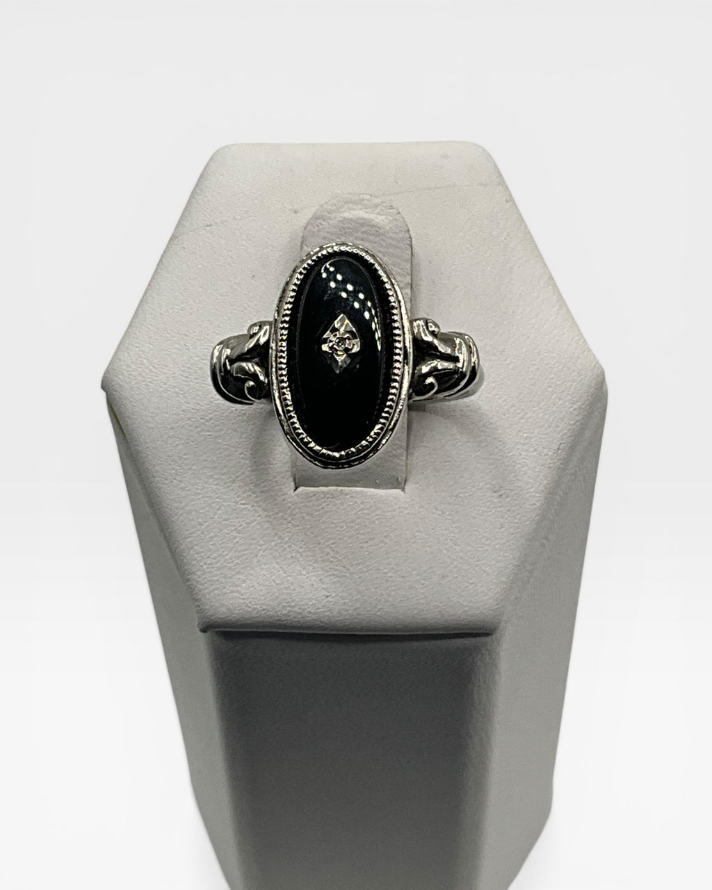 Avon Victorian Genuine Diamond Chip Black Onyx Ring - Estate Sale (Great Condition)