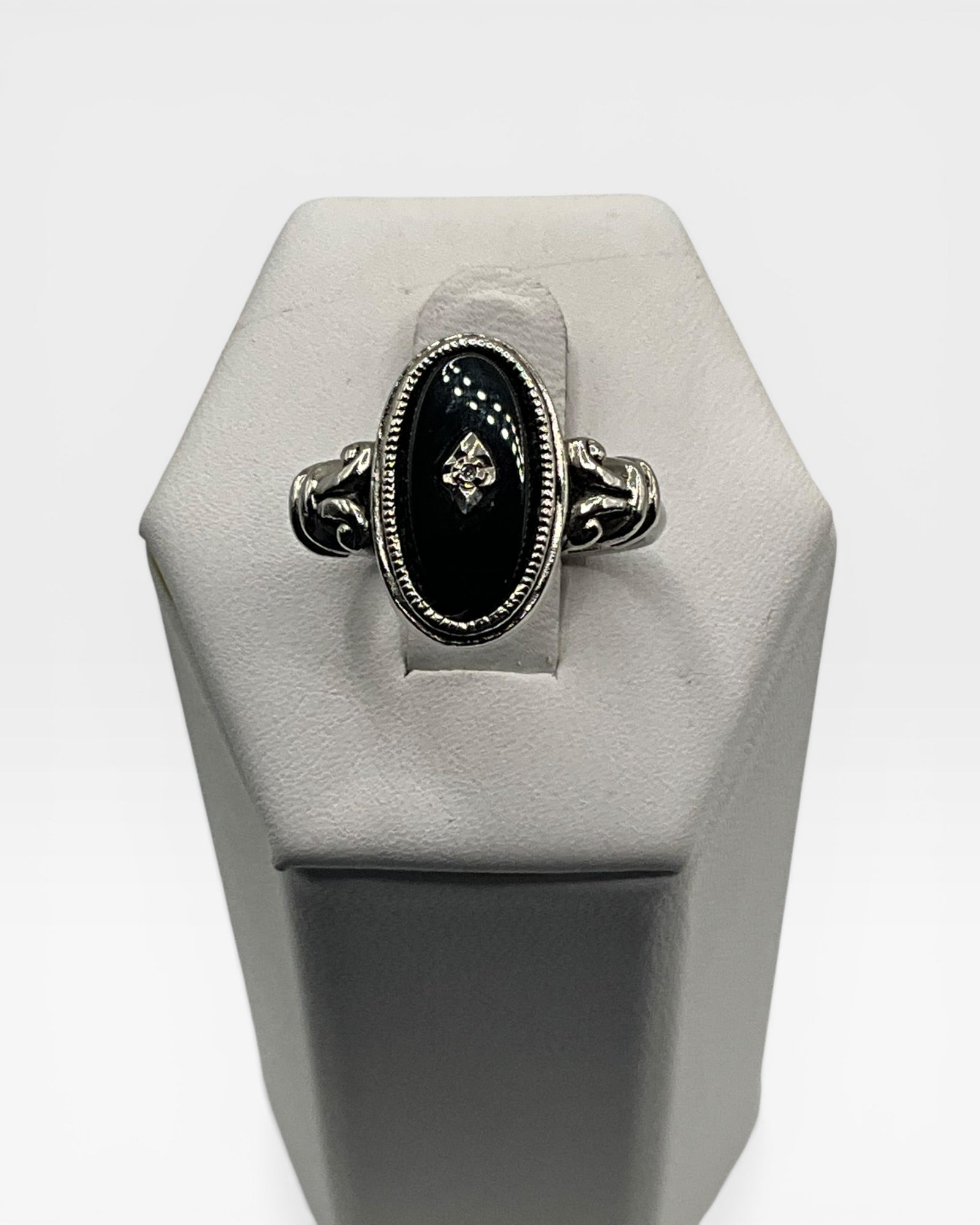 Avon Victorian Genuine Diamond Chip Black Onyx Ring - Estate Sale (Great Condition)