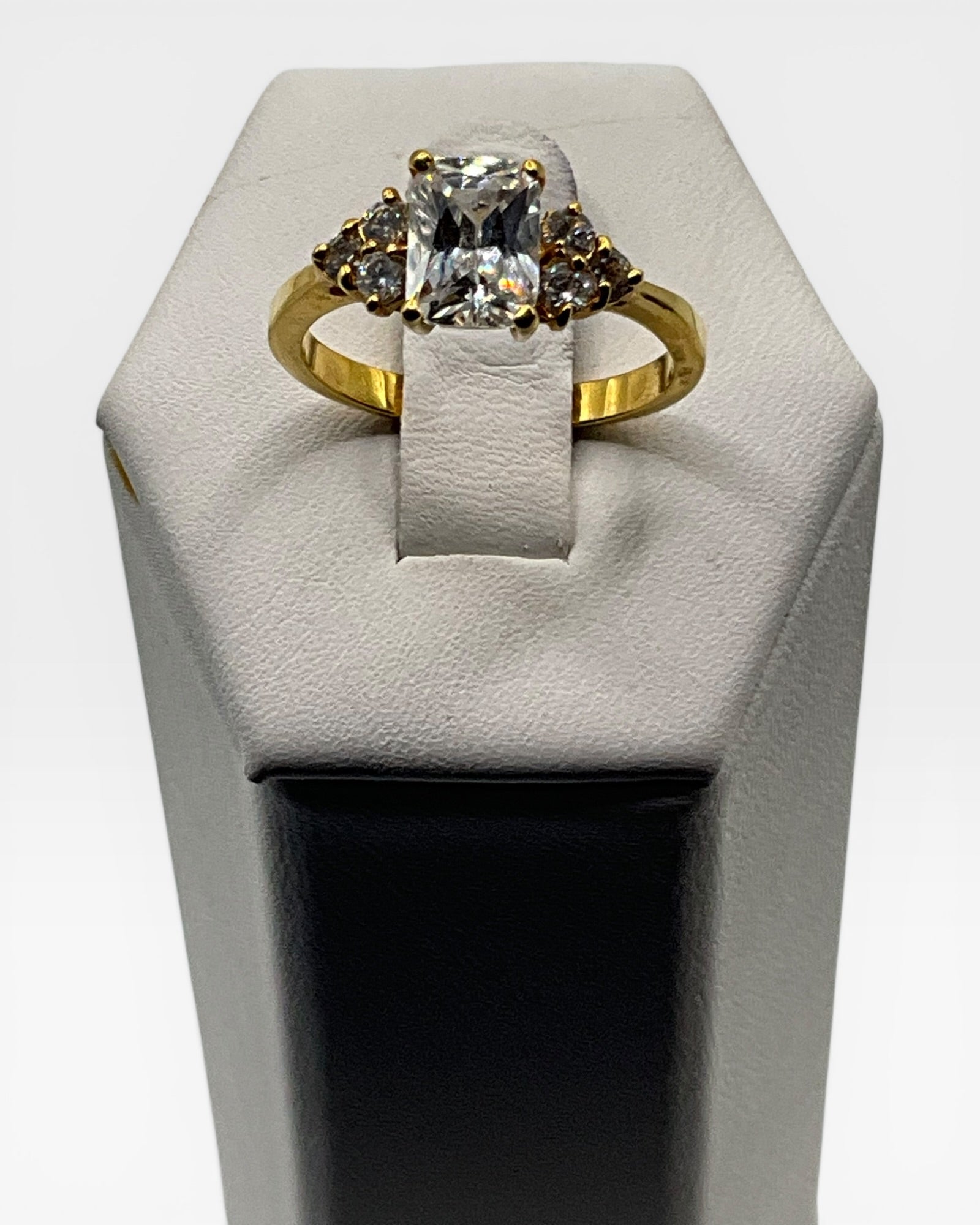 Radiant Cut Cubic Zirconia Ring - Estate Sale (Great Condition)
