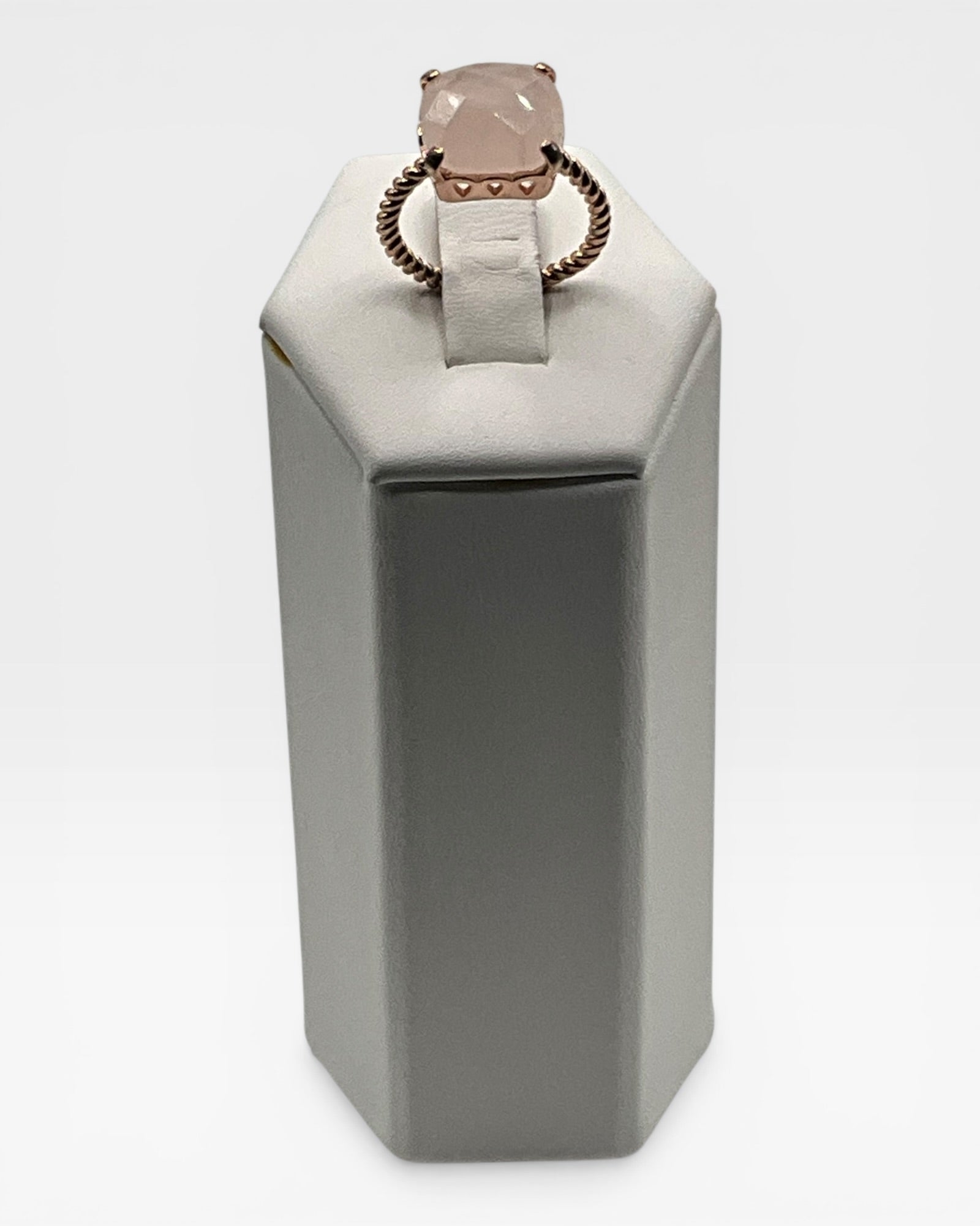 Rose Quartz Cushion Cut Ring - Estate Sale (Great Condition)