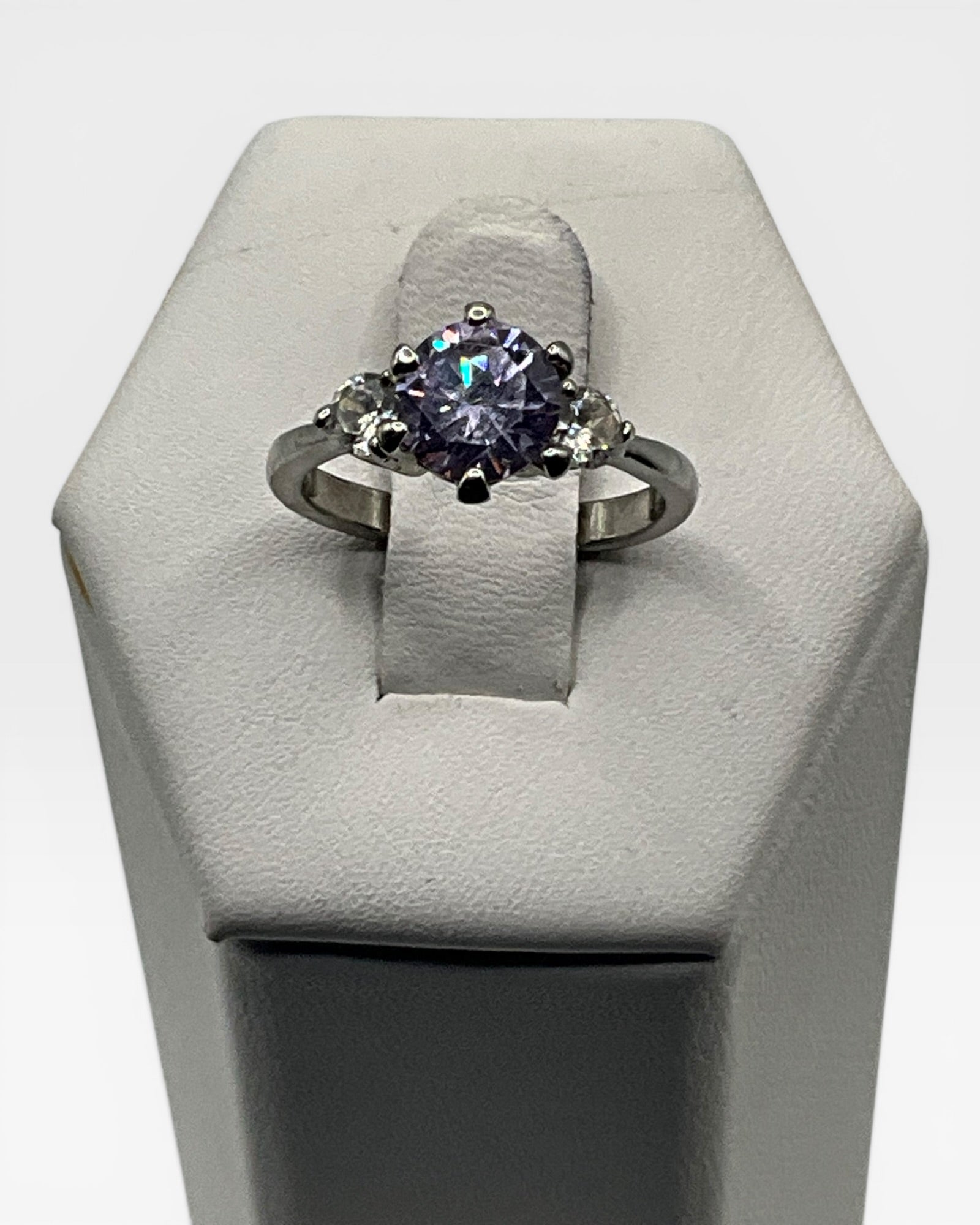 Amethyst Cubic Zirconia Ring - Estate Sale (Great Condition)