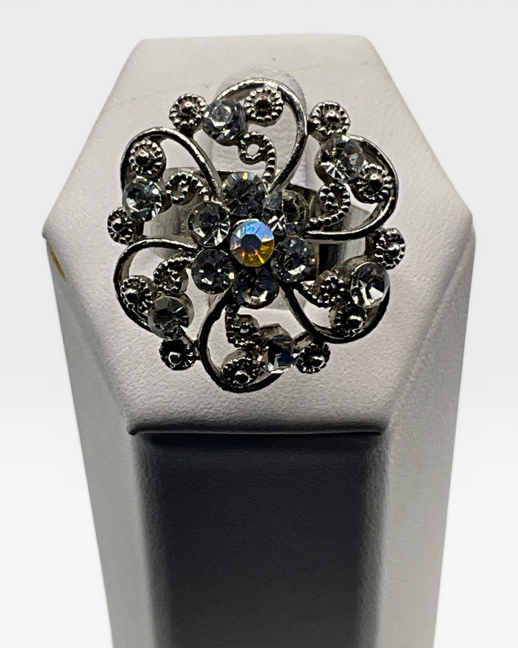 Vintage Style Crystal Filigree Ring - Estate Sale (Great Condition)