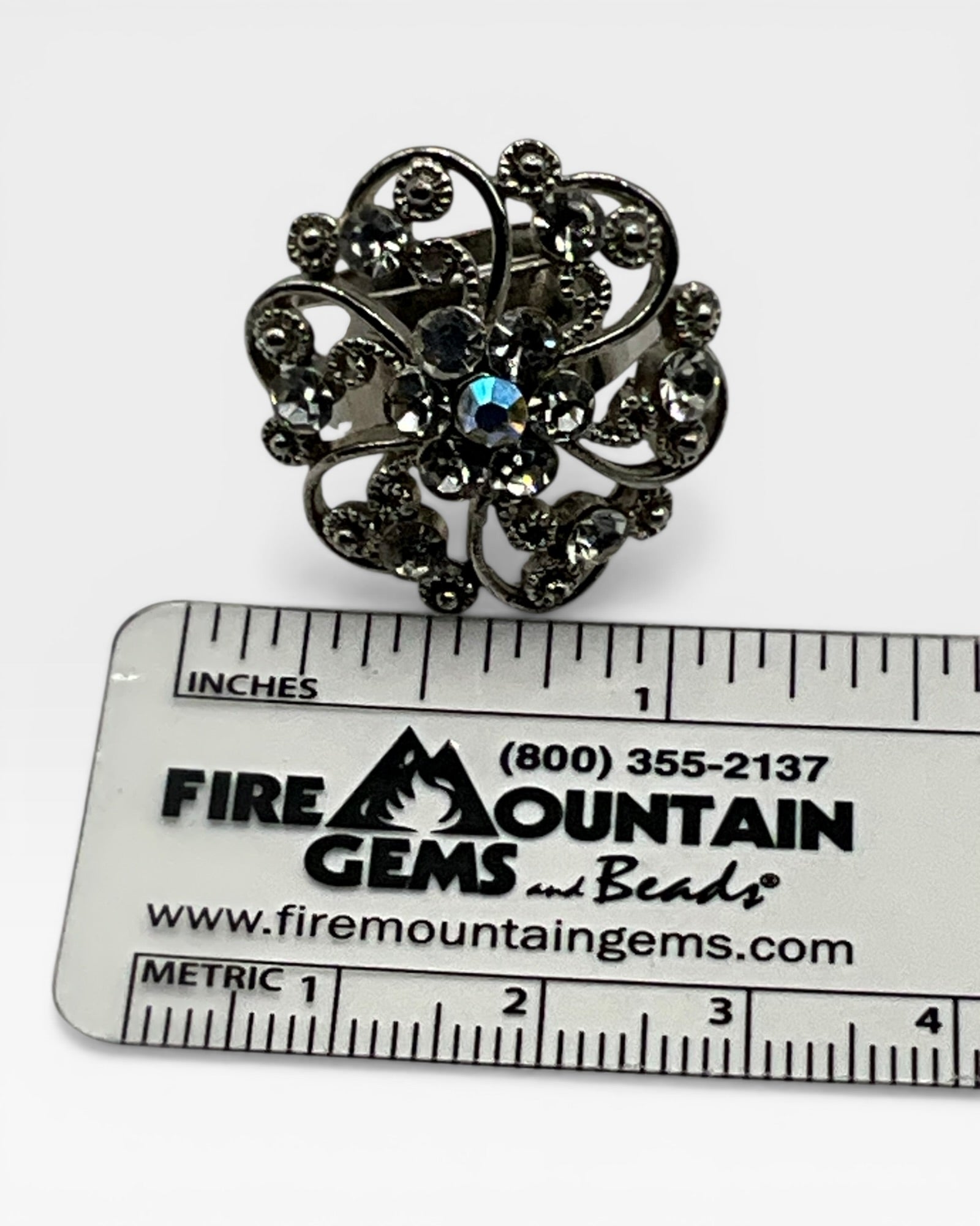 Vintage Style Crystal Filigree Ring - Estate Sale (Great Condition)