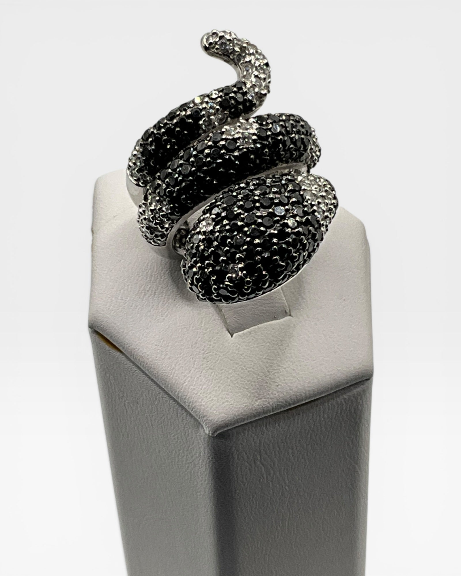 Black Crystal Snake Wrap Ring - Estate Sale (Great Condition)